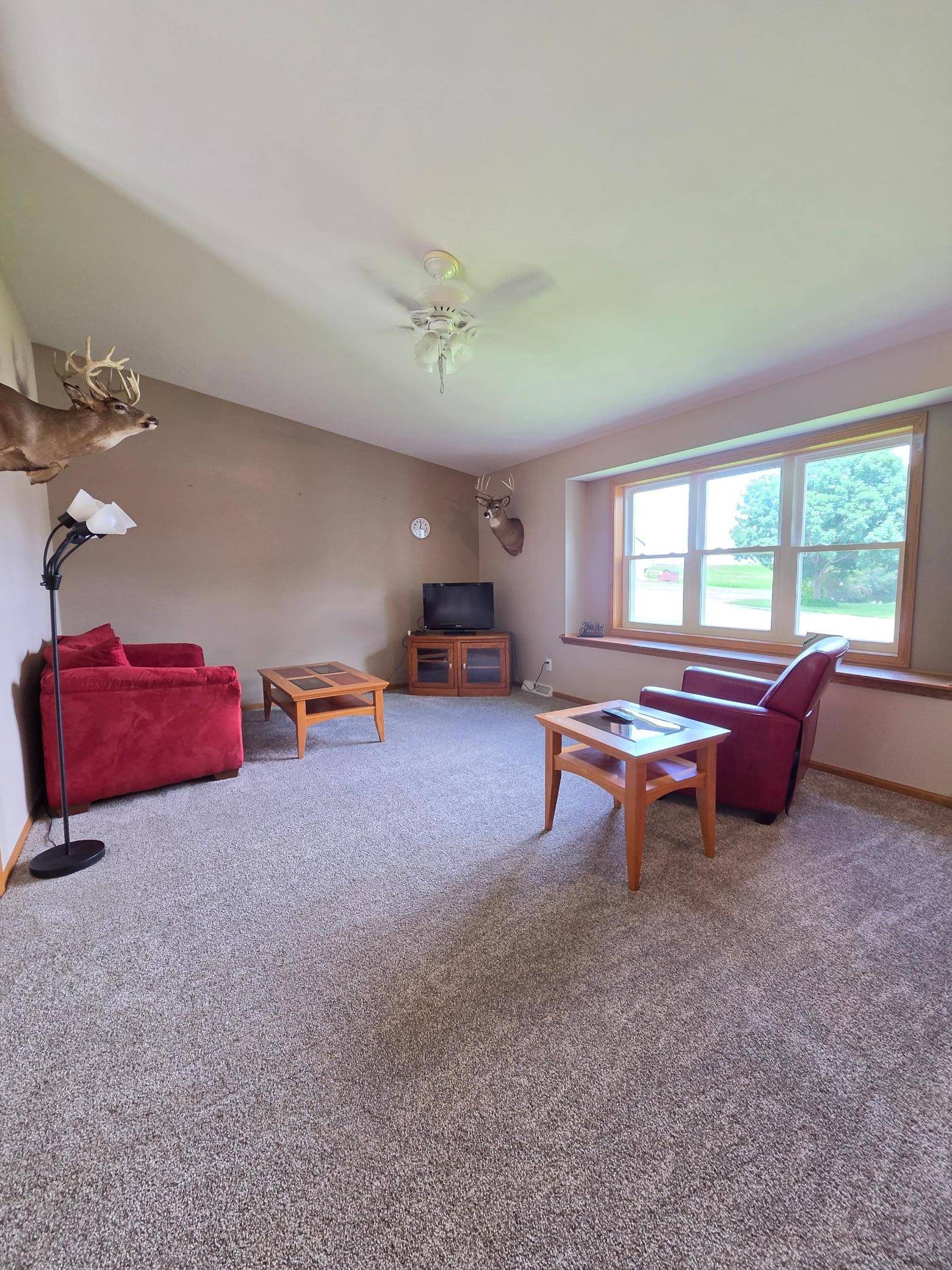 207 2nd AVE NW, Altura, MN 55910