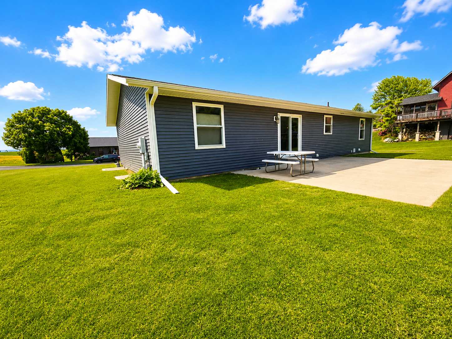 207 2nd AVE NW, Altura, MN 55910
