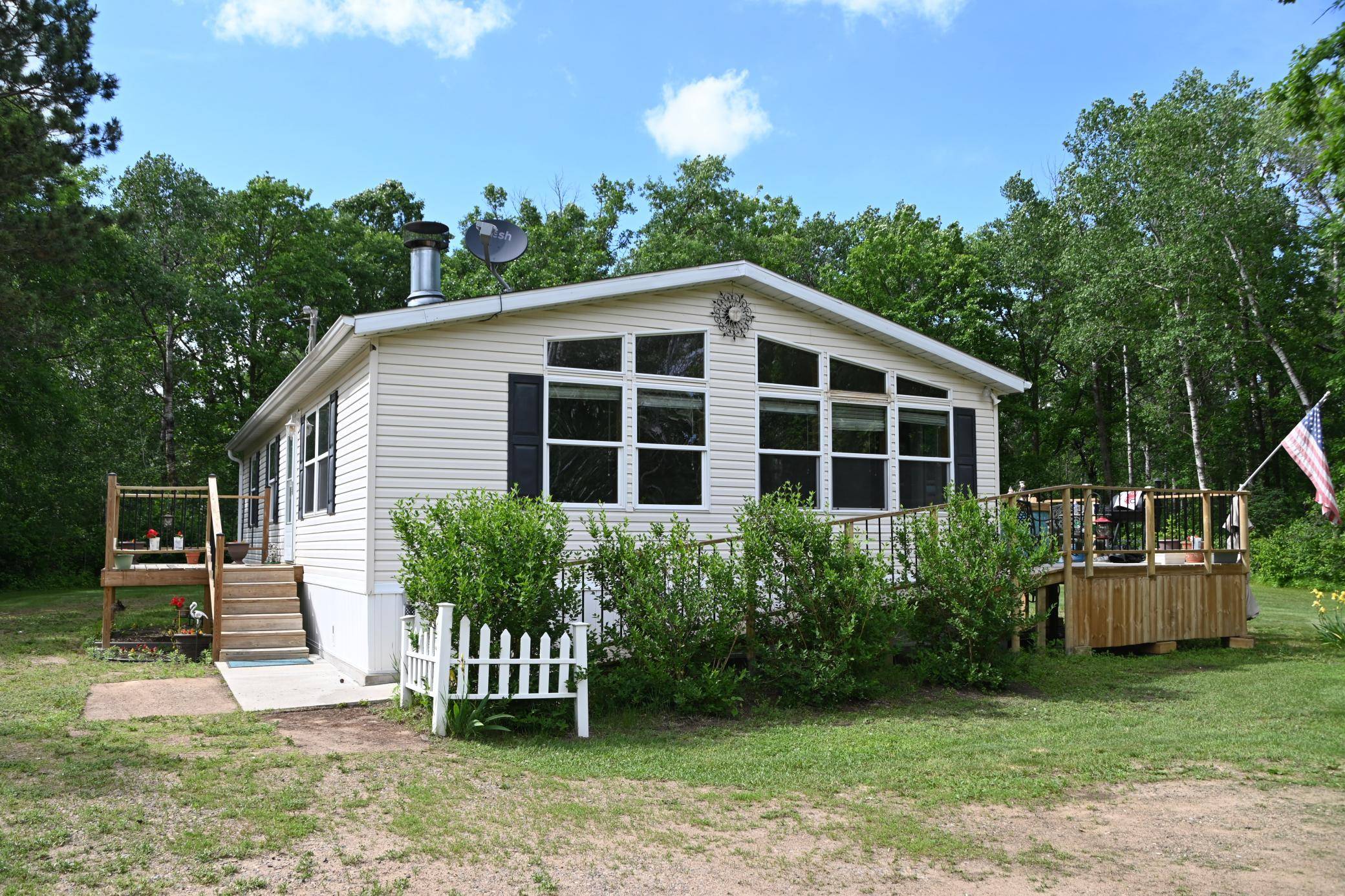 481 E River RD, Motley, MN 56466