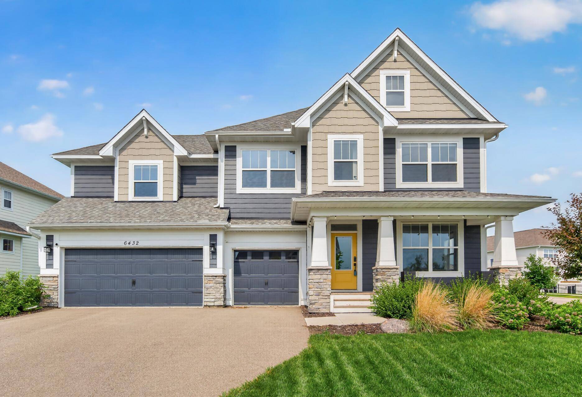 6432 Red Cedar DR, Chaska, MN 55318