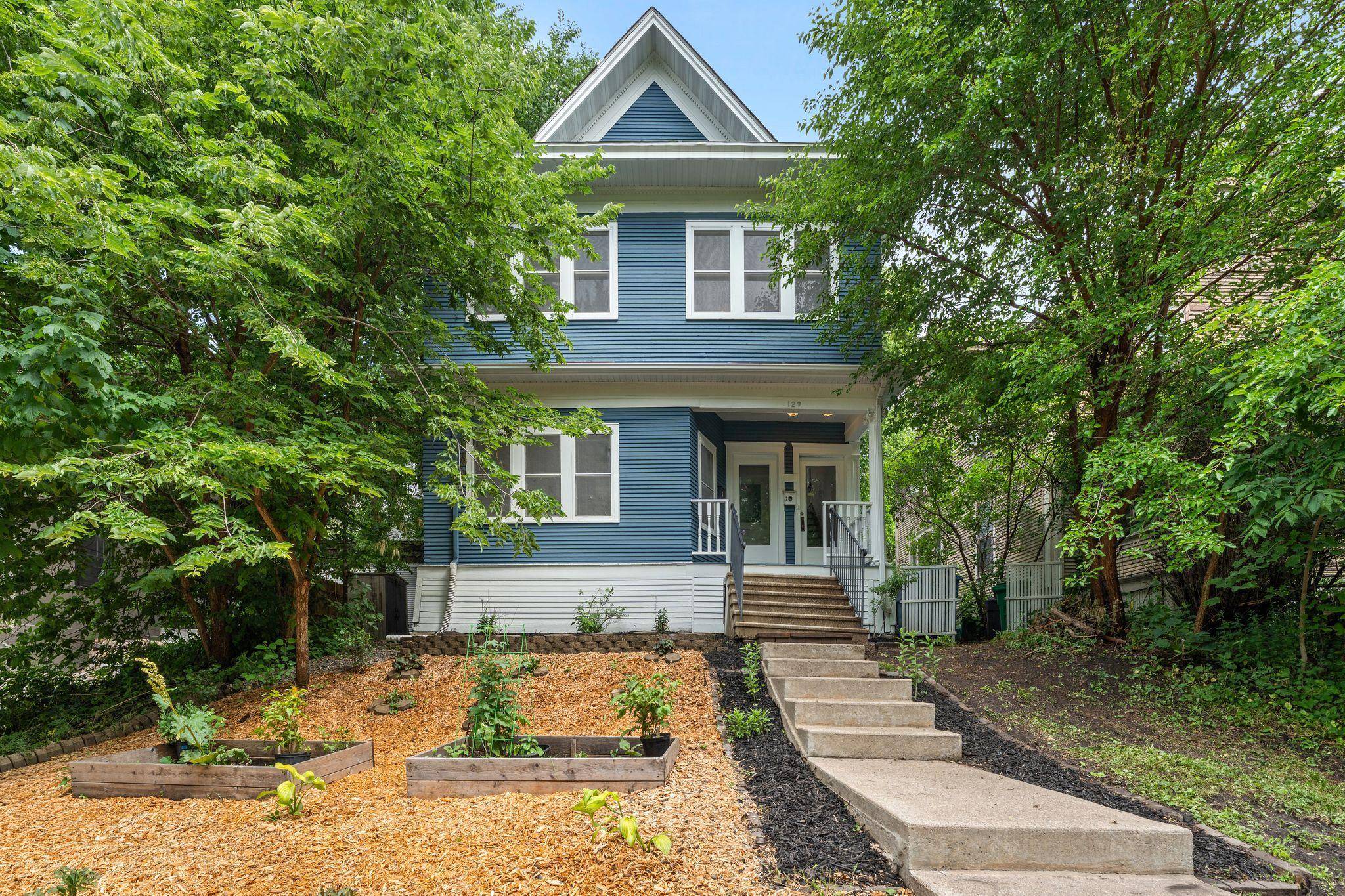 129 Arthur AVE SE, Minneapolis, MN 55414