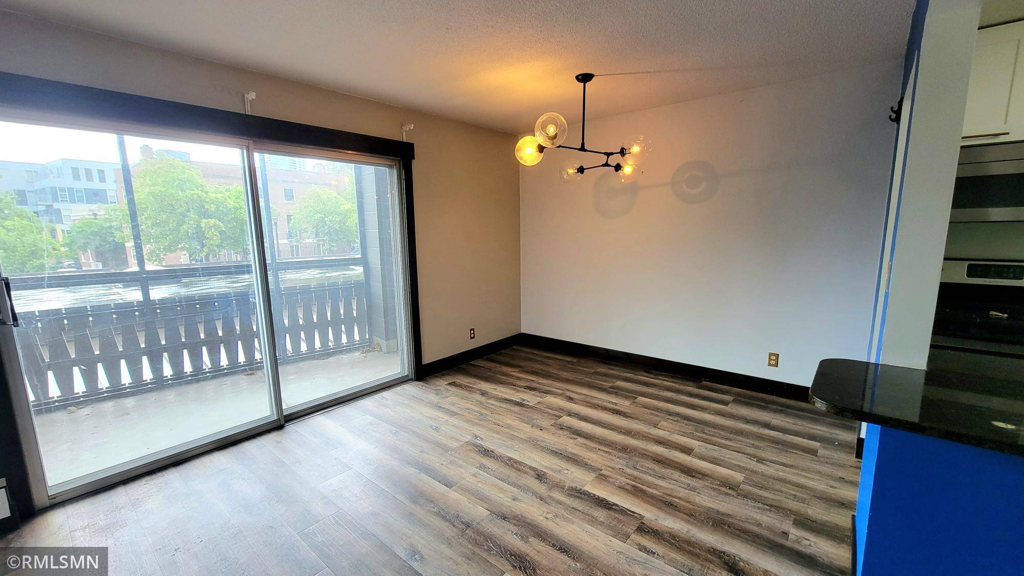 410 Groveland AVE #202, Minneapolis, MN 55403