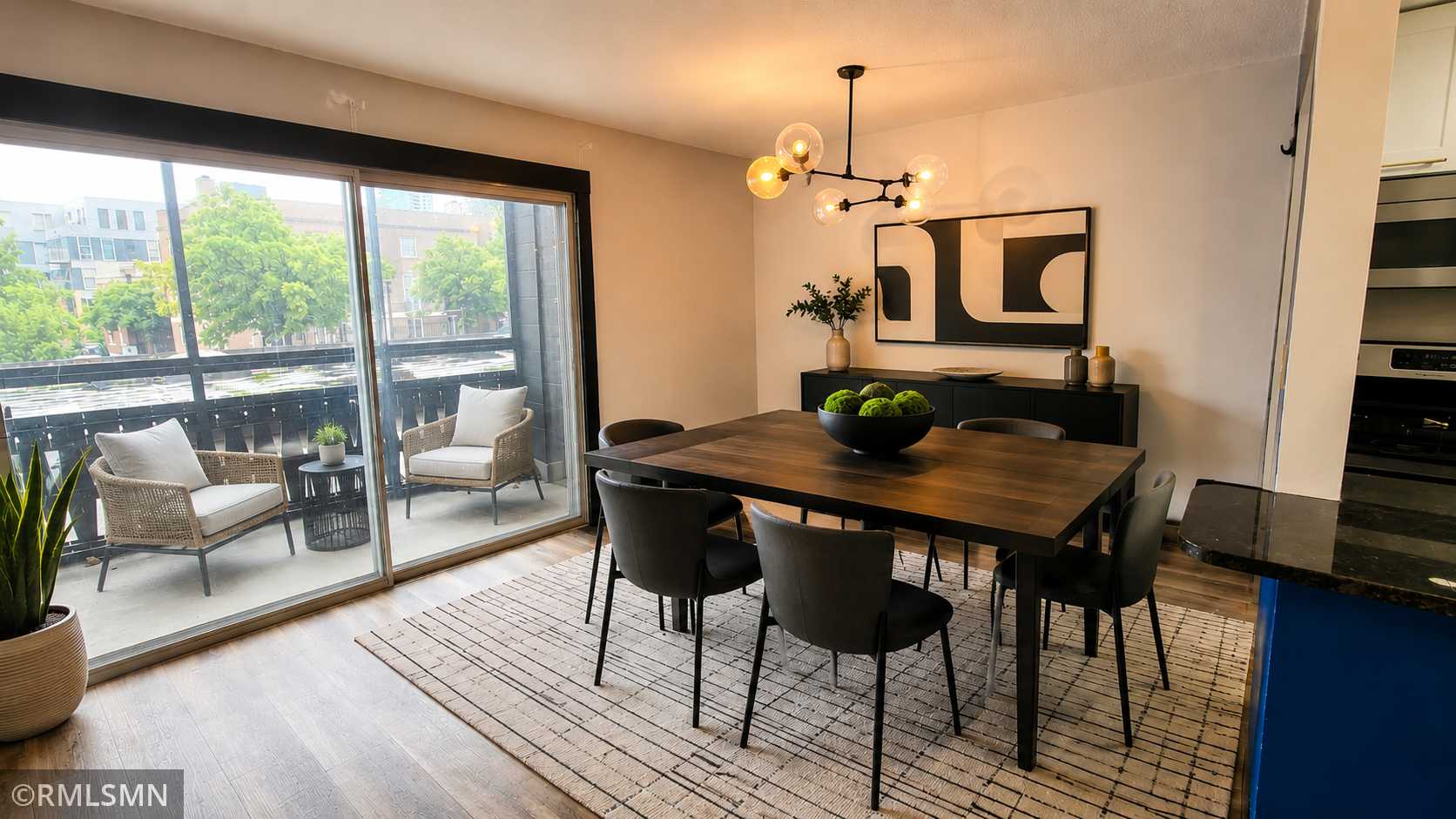 410 Groveland AVE #202, Minneapolis, MN 55403