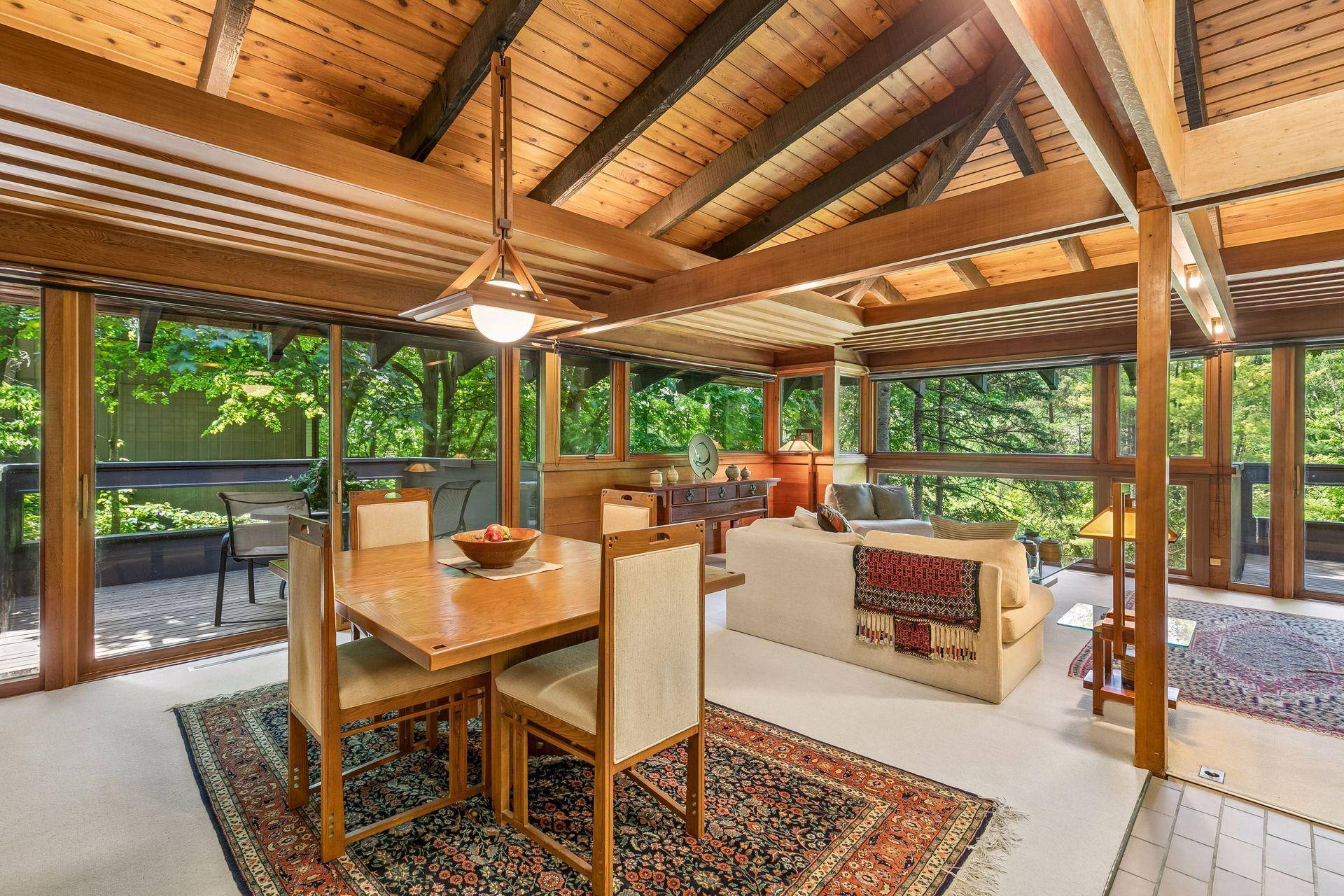 3530 Ridgewood RD, Arden Hills, MN 55112