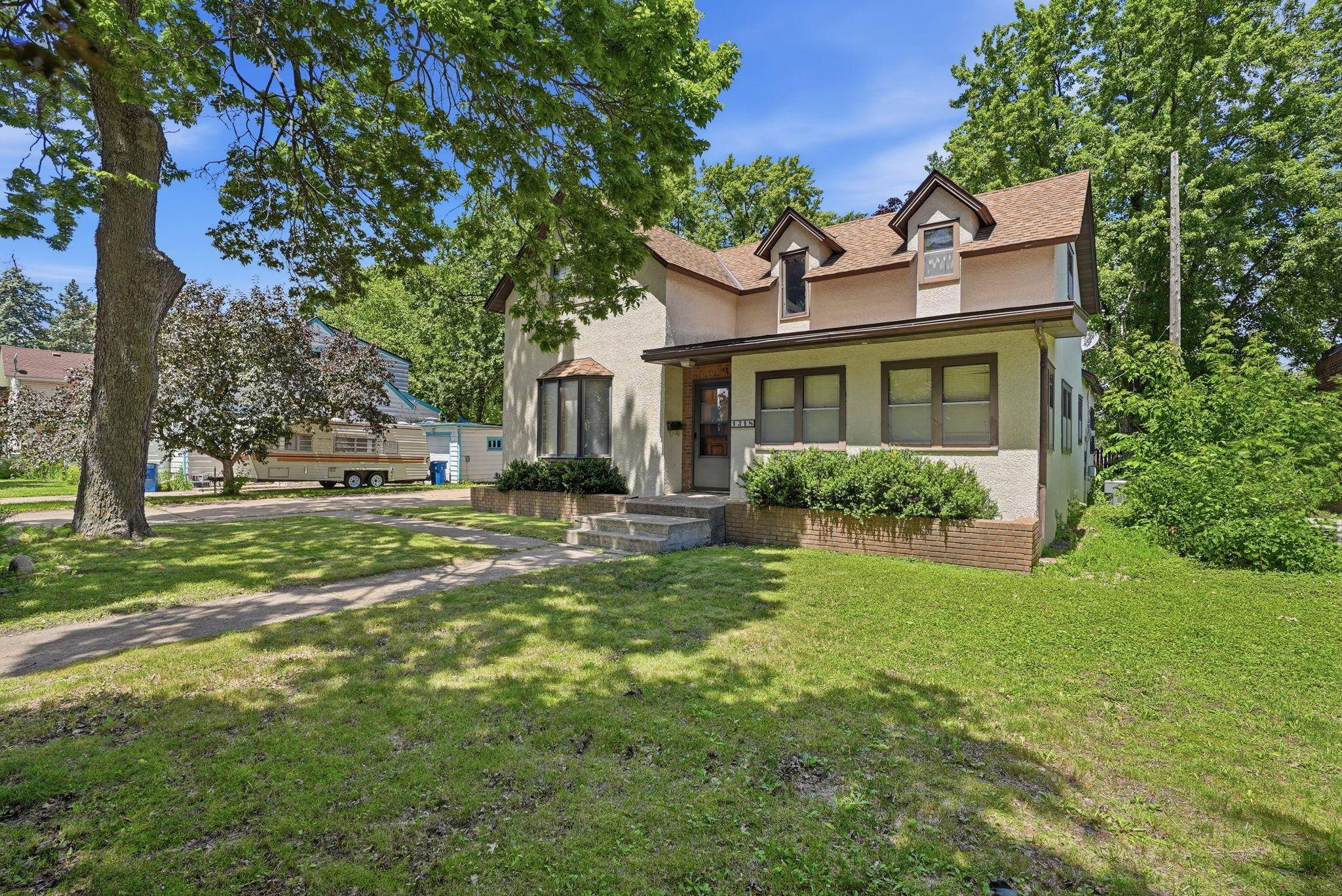 1218 4th ST NW, Elk River, MN 55330