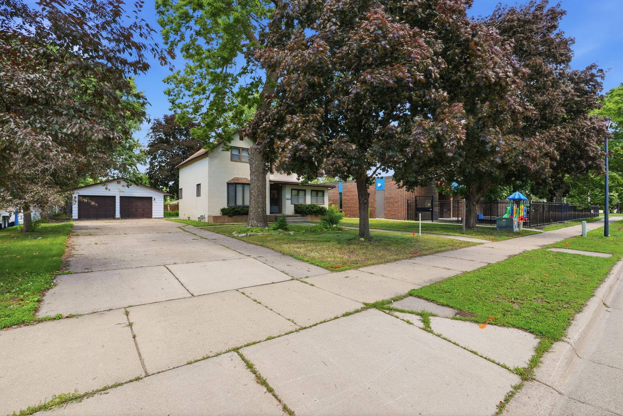 1218 4th ST NW, Elk River, MN 55330