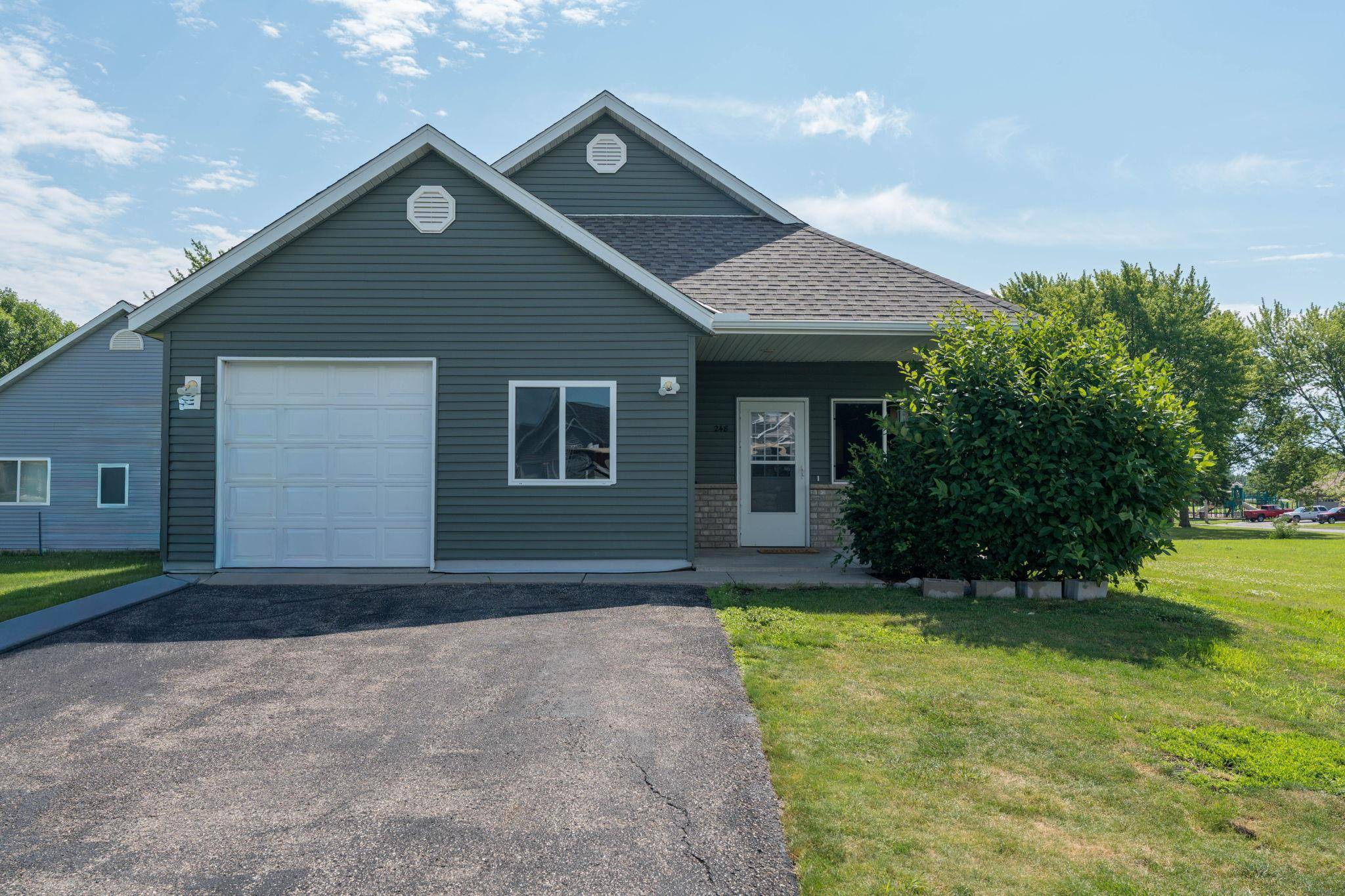 248 Frenzel DR, Arlington, MN 55307
