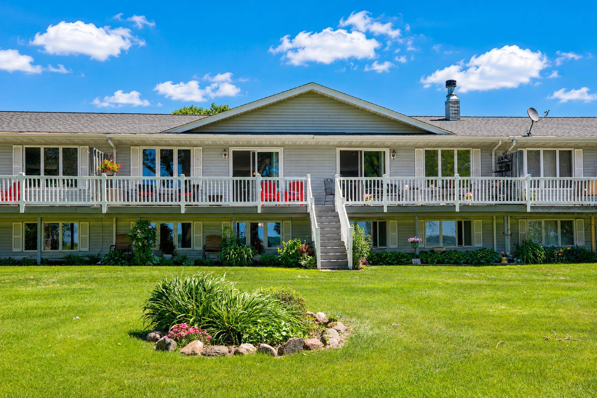 14747 Snake TRL, Waseca, MN 56093