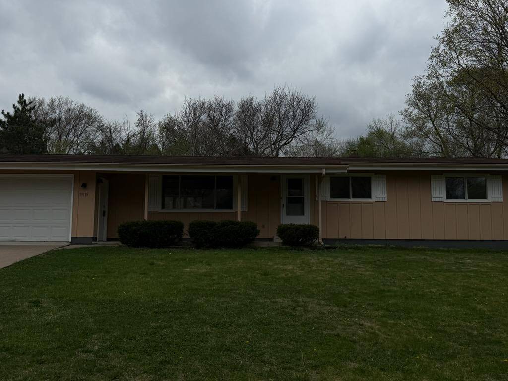 19115 Homestead Circle, Eden Prairie, MN 55346