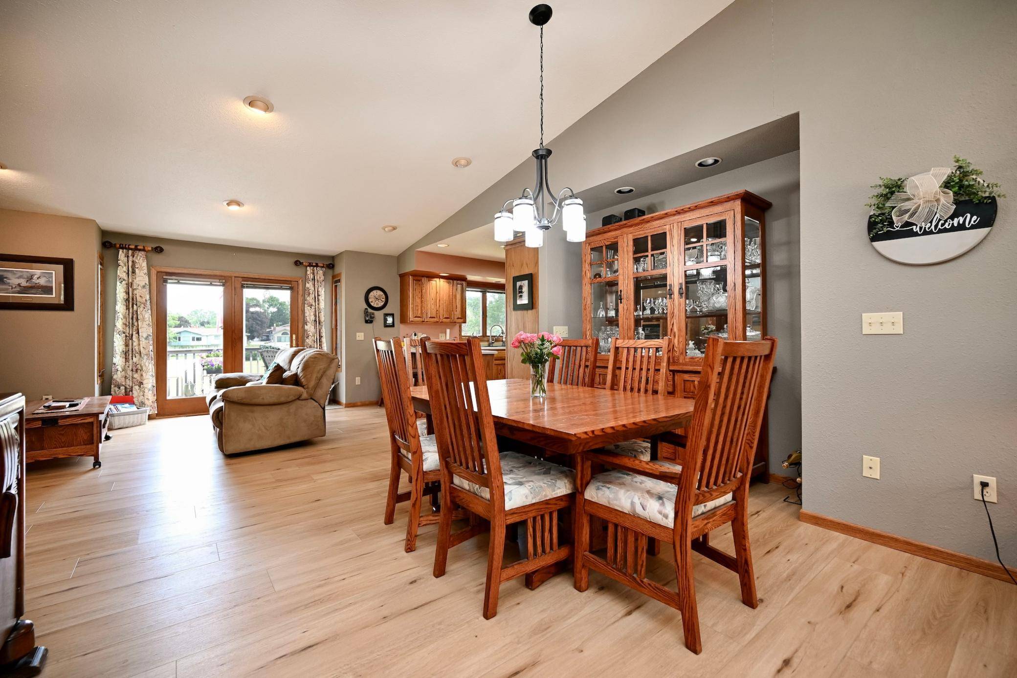 110 Benson DR, Lewiston, MN 55952