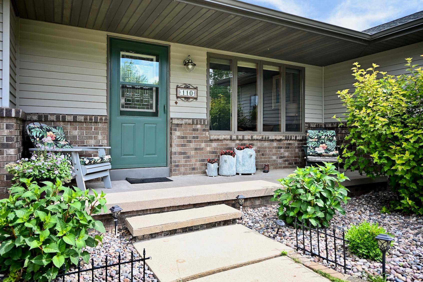110 Benson DR, Lewiston, MN 55952