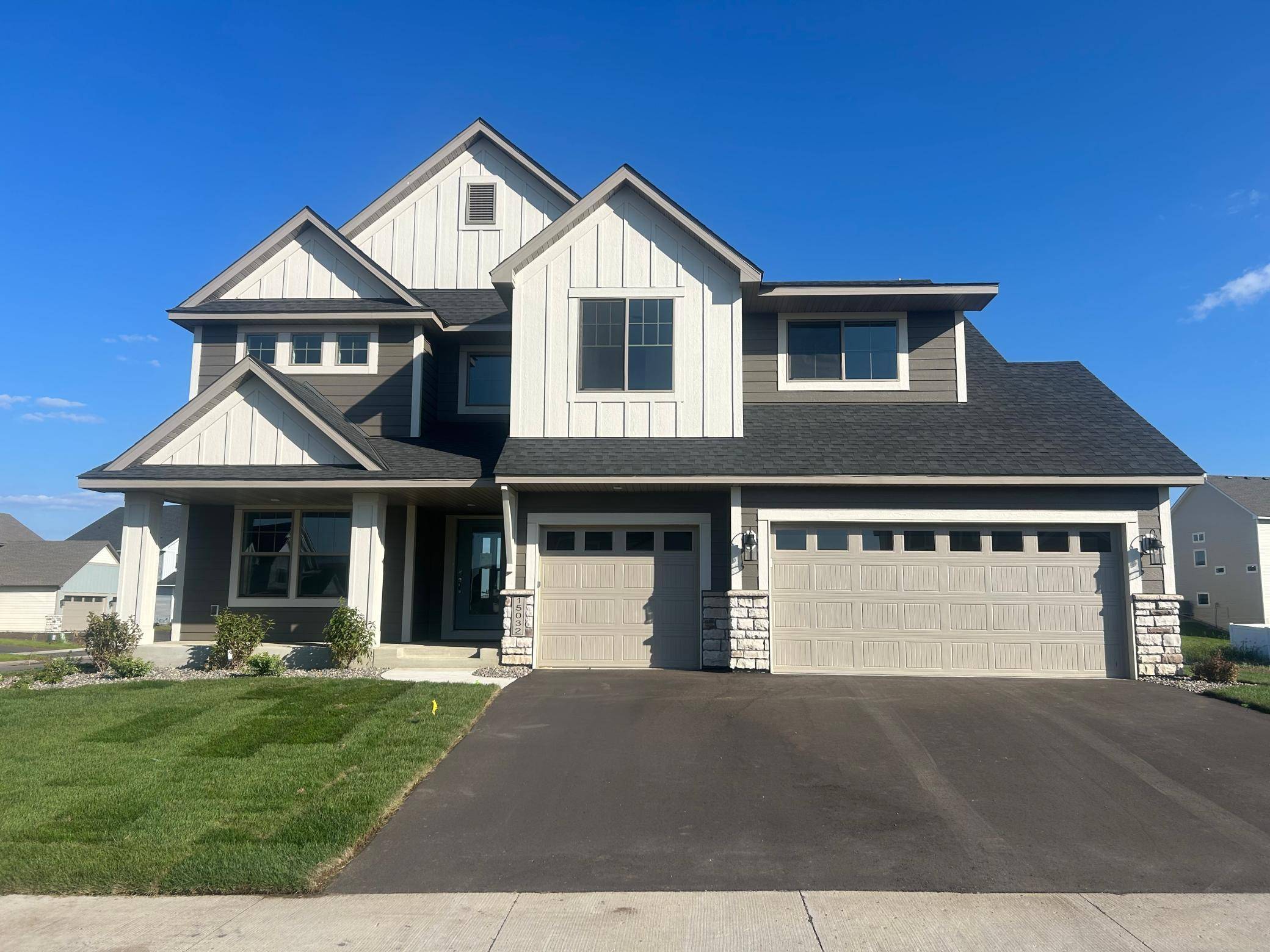 15032 Ardmullivan LN, Rosemount, MN 55068