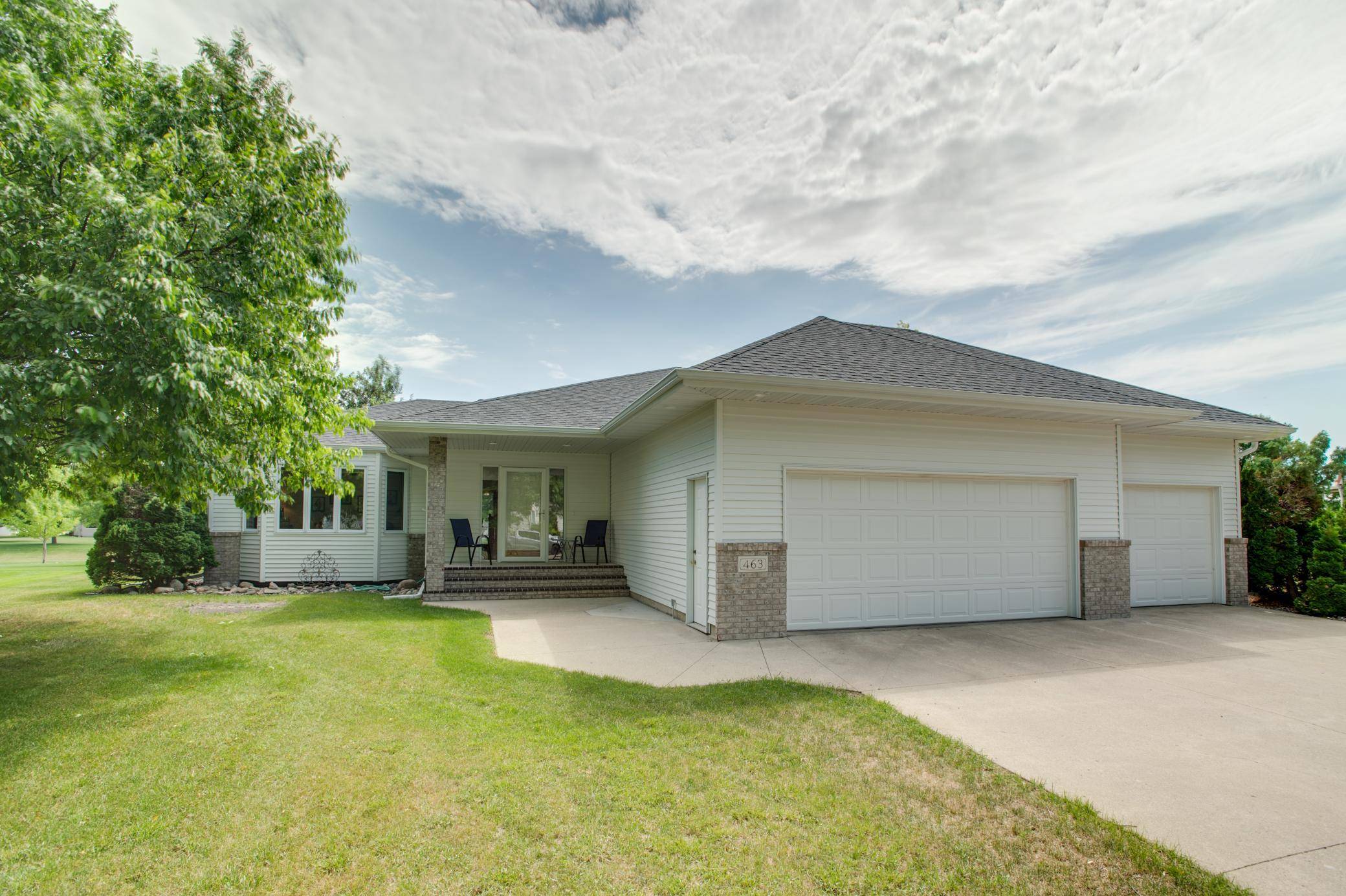 463 42nd AVE S, Moorhead, MN 56560