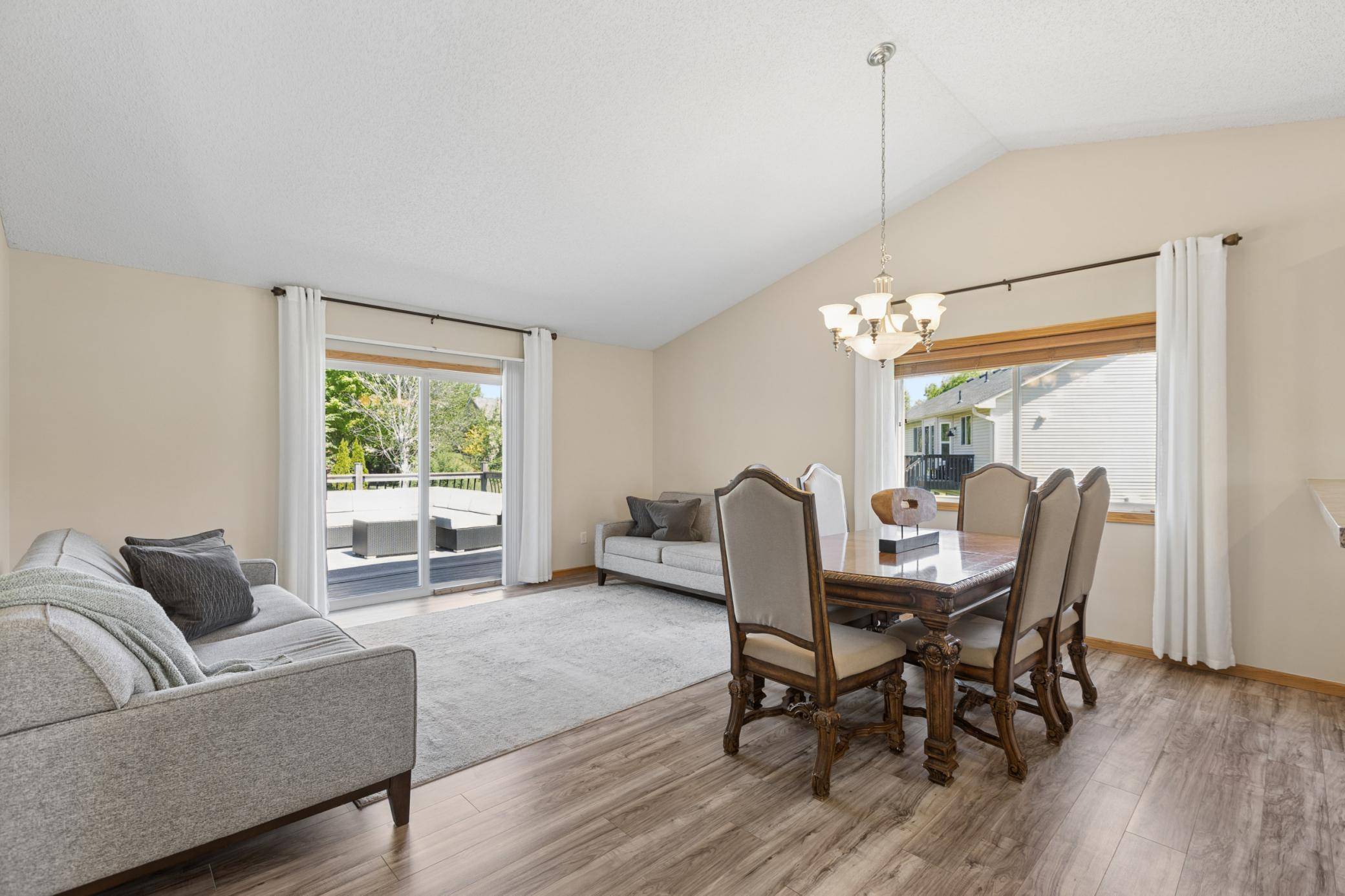 3951 Landings DR, Saint Bonifacius, MN 55375