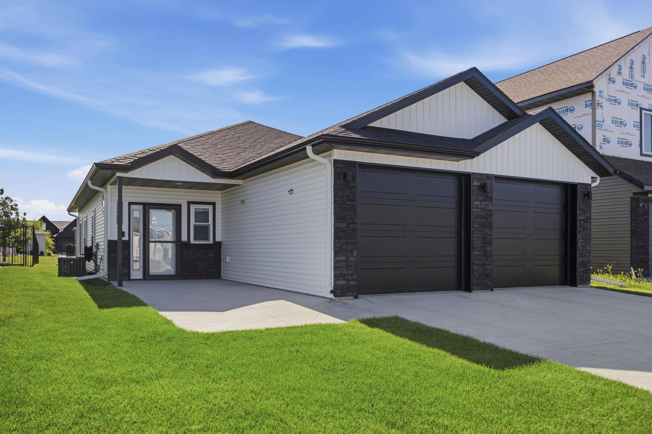 7816 Wild Rose WAY, Horace, ND 58047