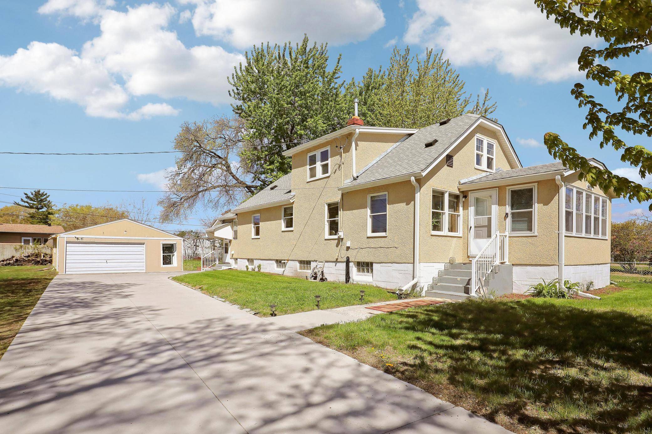 6425 Fremont AVE N, Brooklyn Center, MN 55430