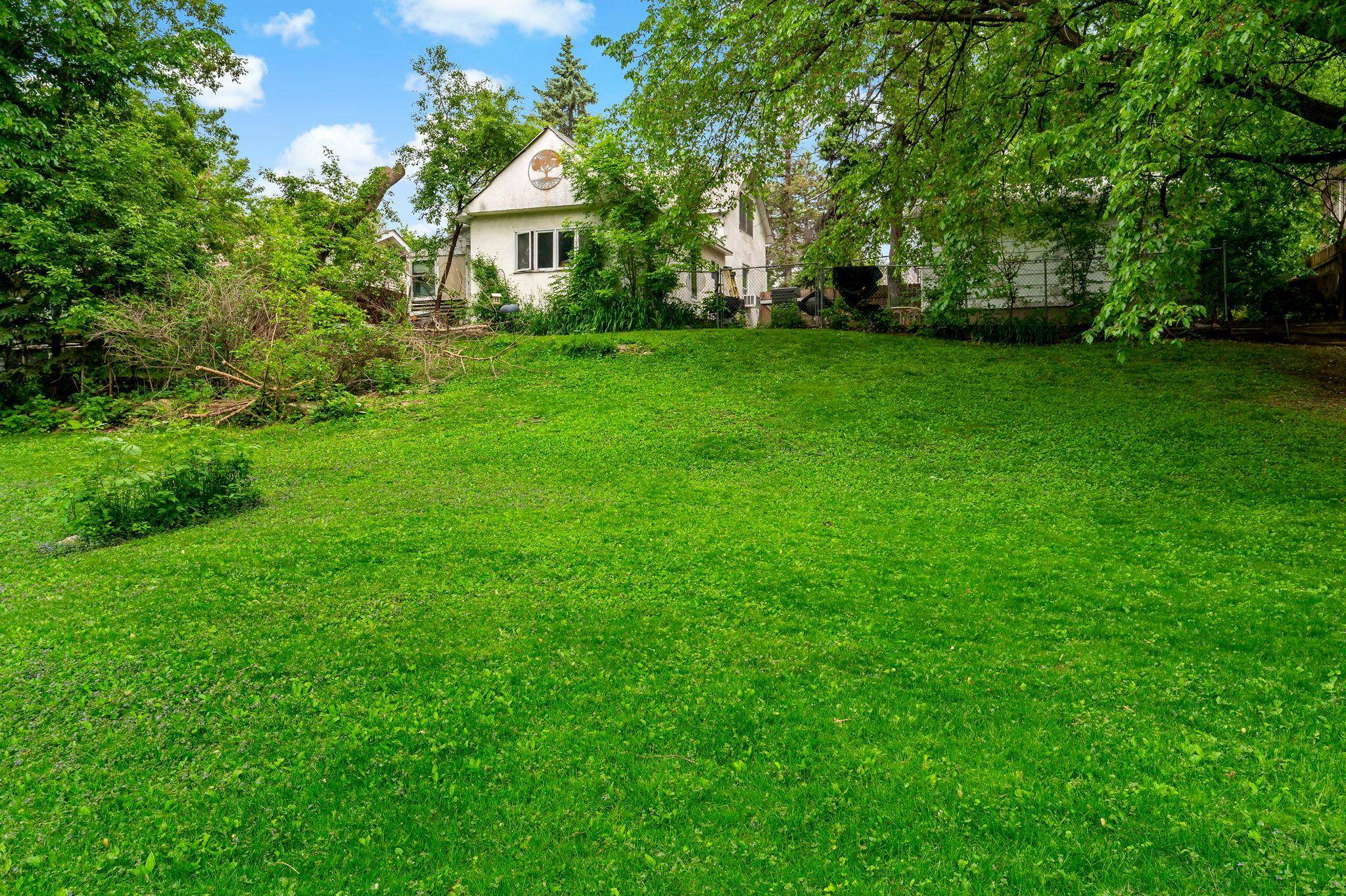 5801x Interlachen BLVD, Edina, MN 55436