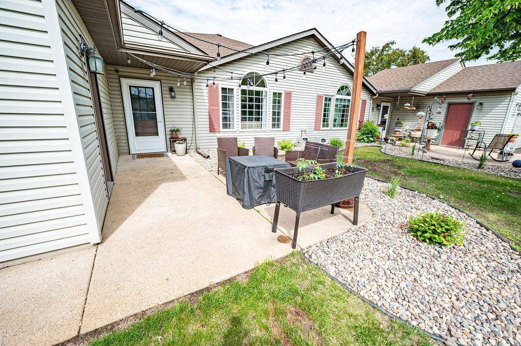 1352 Carriage DR #C, Hudson, WI 54016