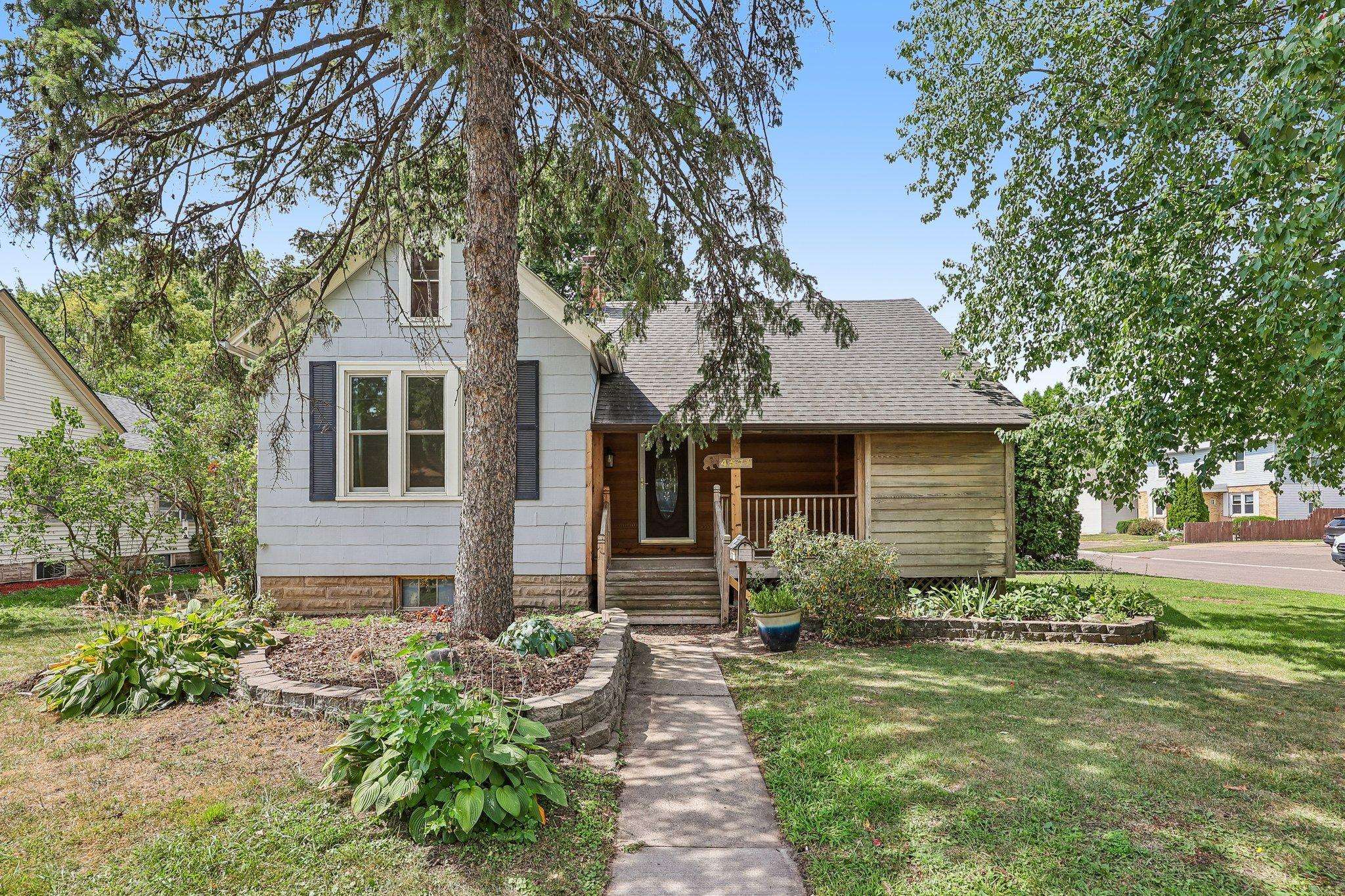 4571 1st AVE, White Bear Lake, MN 55110