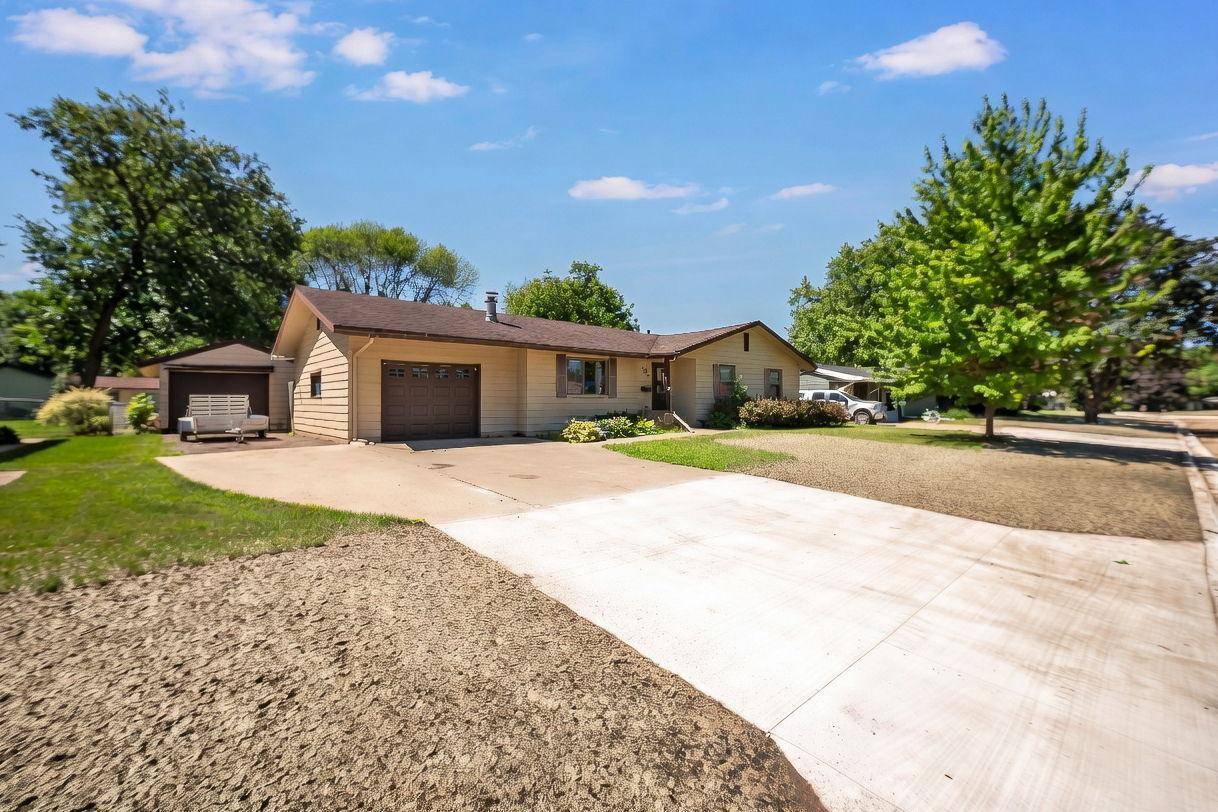 305 Maywood AVE, Eagle Lake, MN 56024