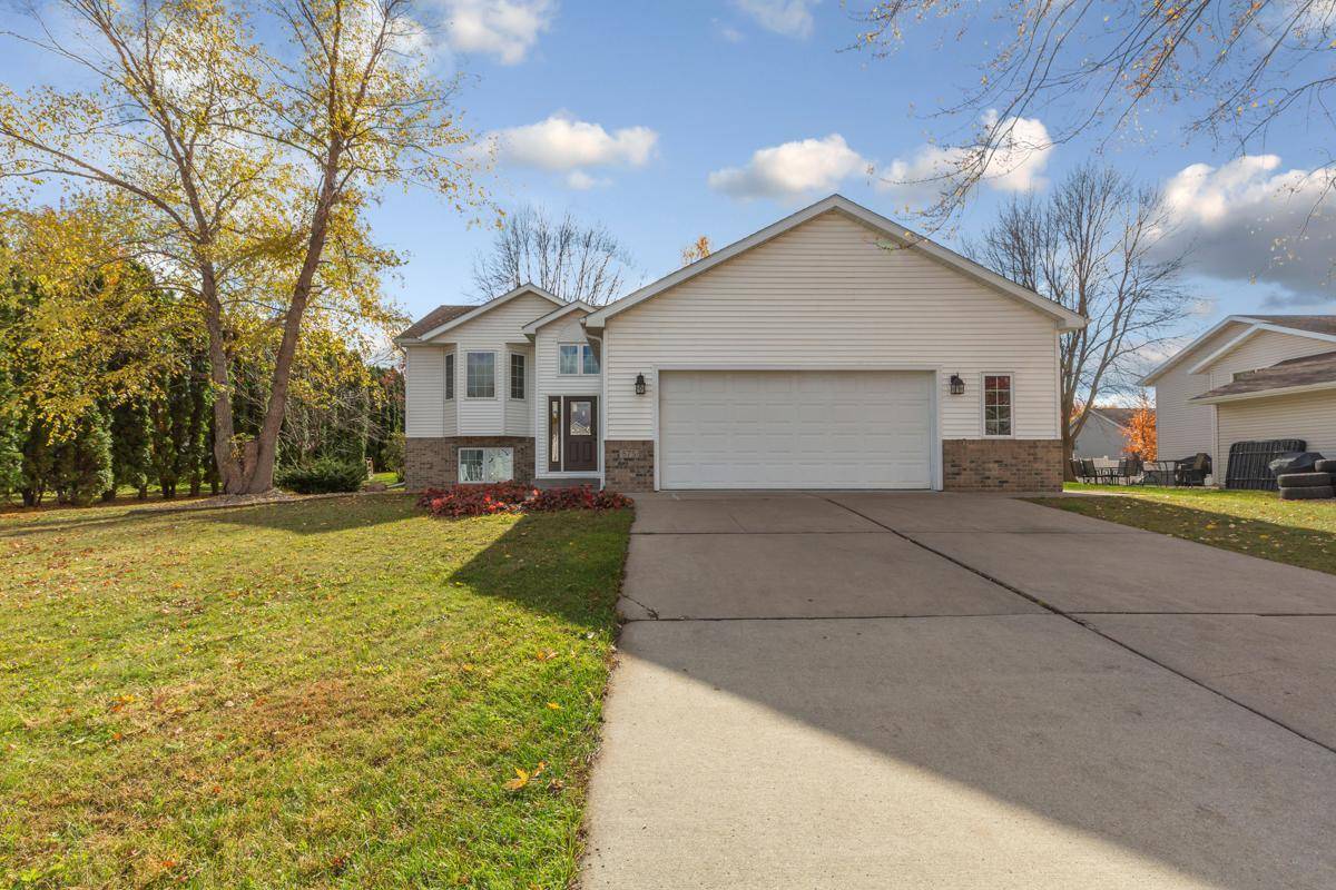 875 Myer DR NE, Owatonna, MN 55060