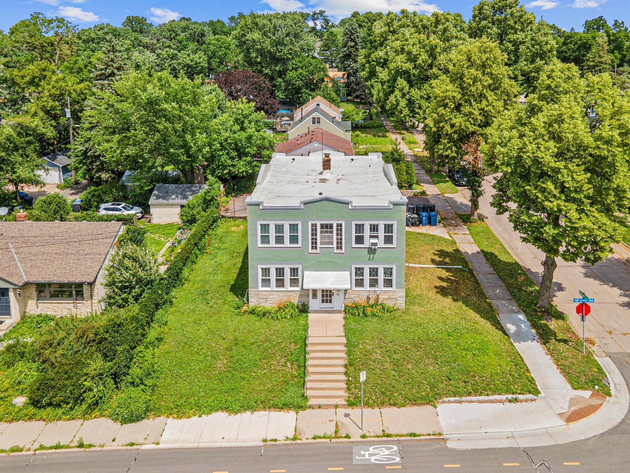 1221 29th AVE NE, Minneapolis, MN 55418