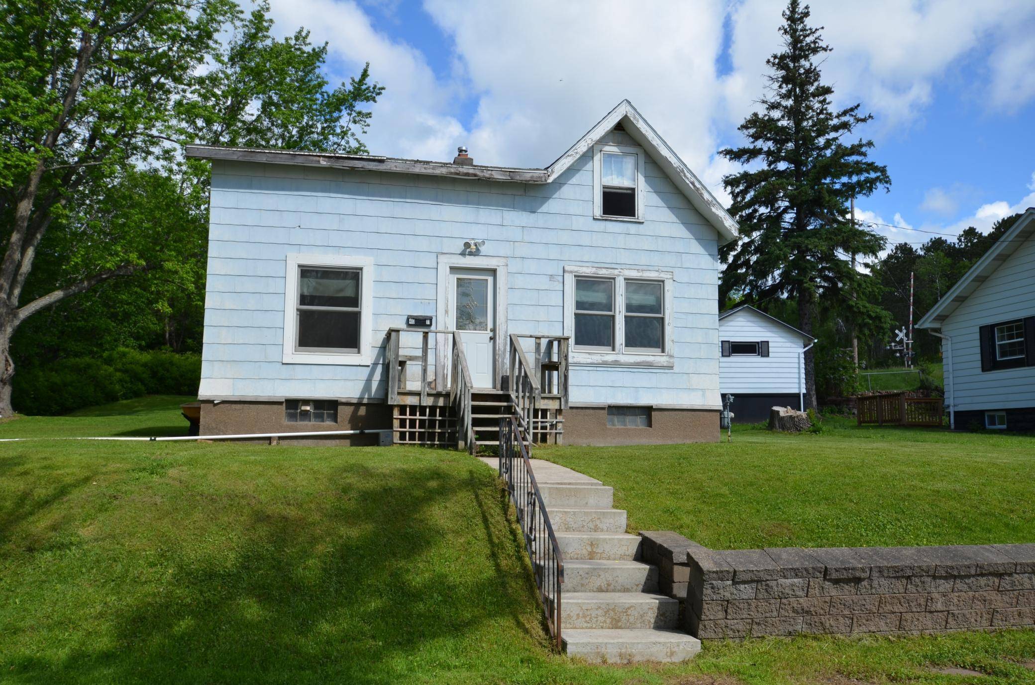 4011 W 9th ST, Duluth, MN 55807