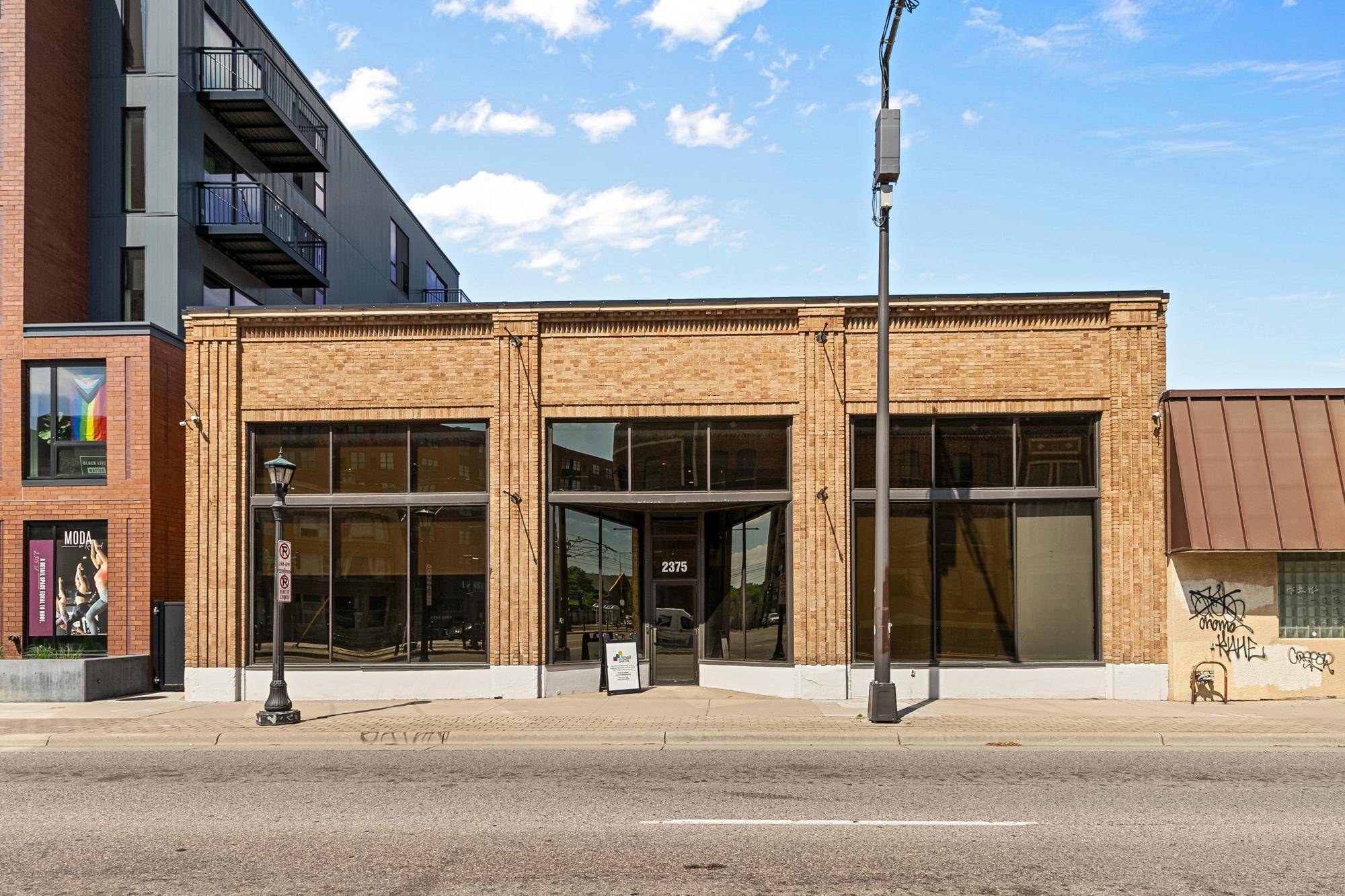 2375 University AVE W, Saint Paul, MN 55114
