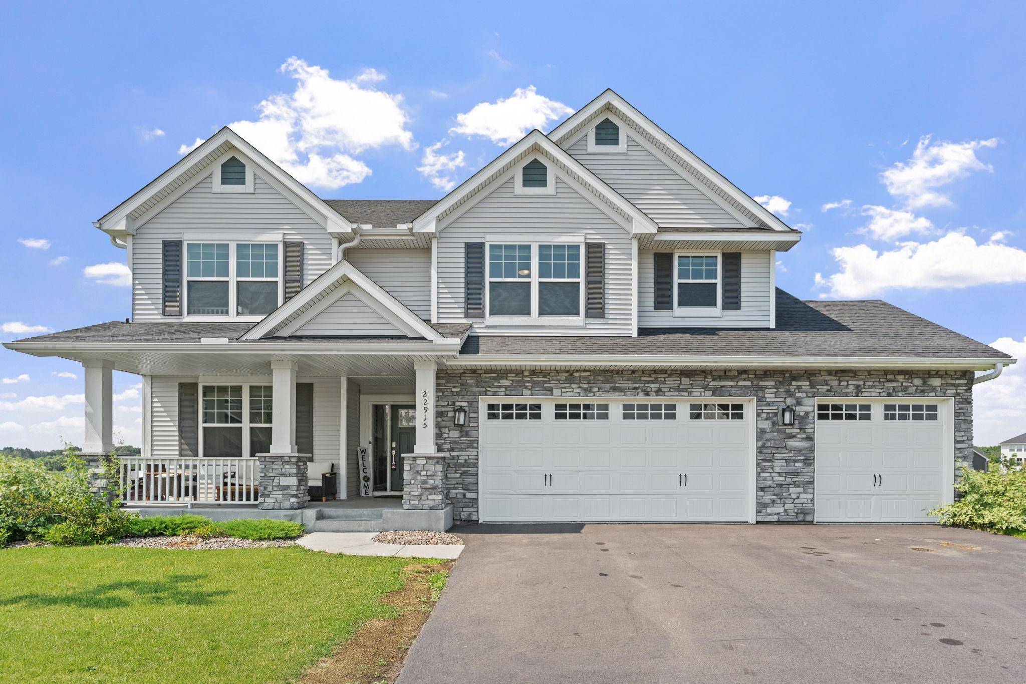 22915 Wood LN, Rogers, MN 55374