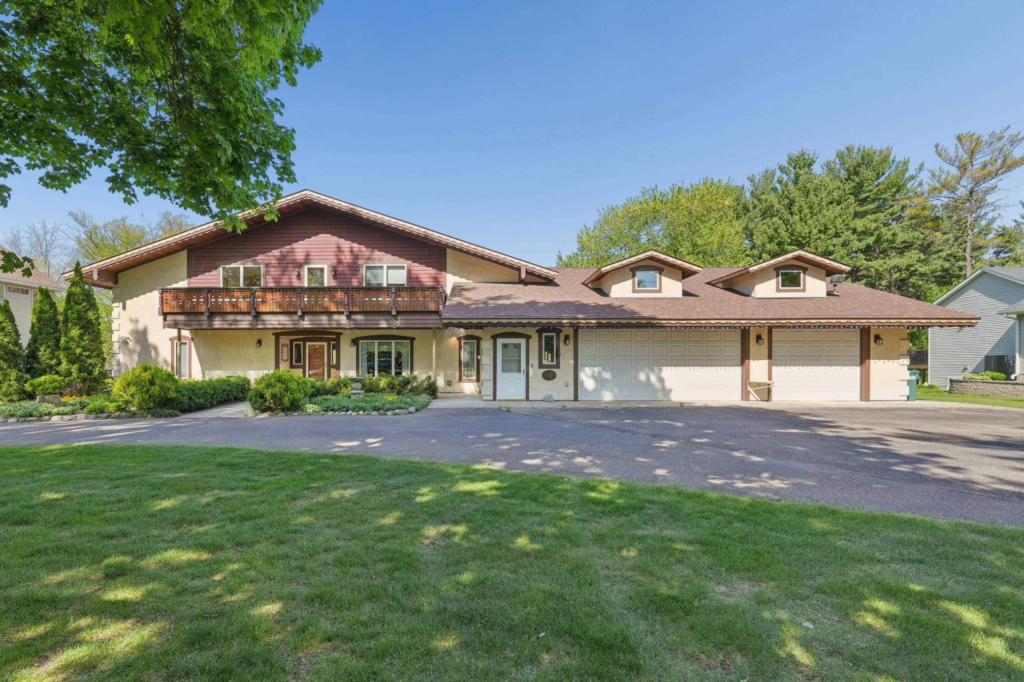 4151 Rice ST, Shoreview, MN 55126