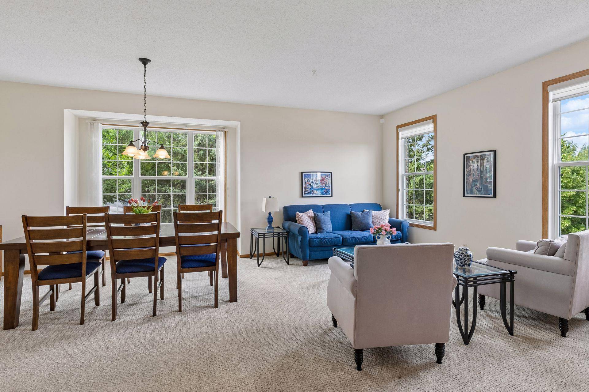 9993 Pincherry LN, Eden Prairie, MN 55347