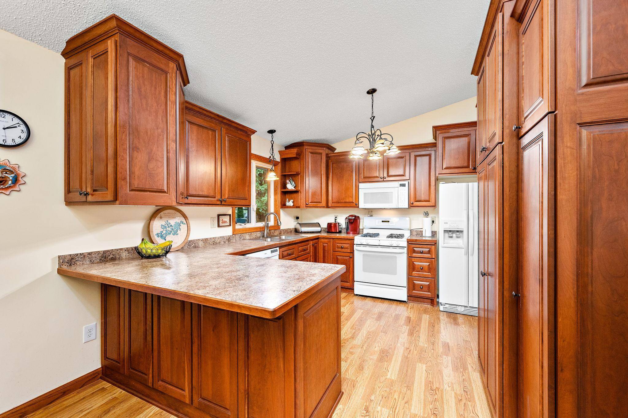 4151 Valley View ST, Saint Bonifacius, MN 55375