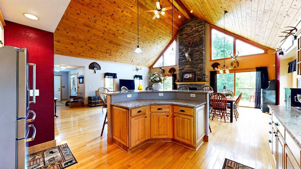 31631 Ma Dailey RD, Utica, MN 55979