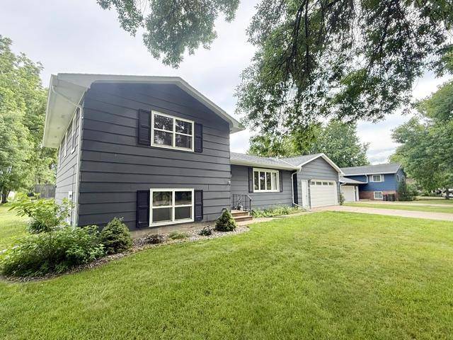 103 Northwood DR, Redwood Falls, MN 56283