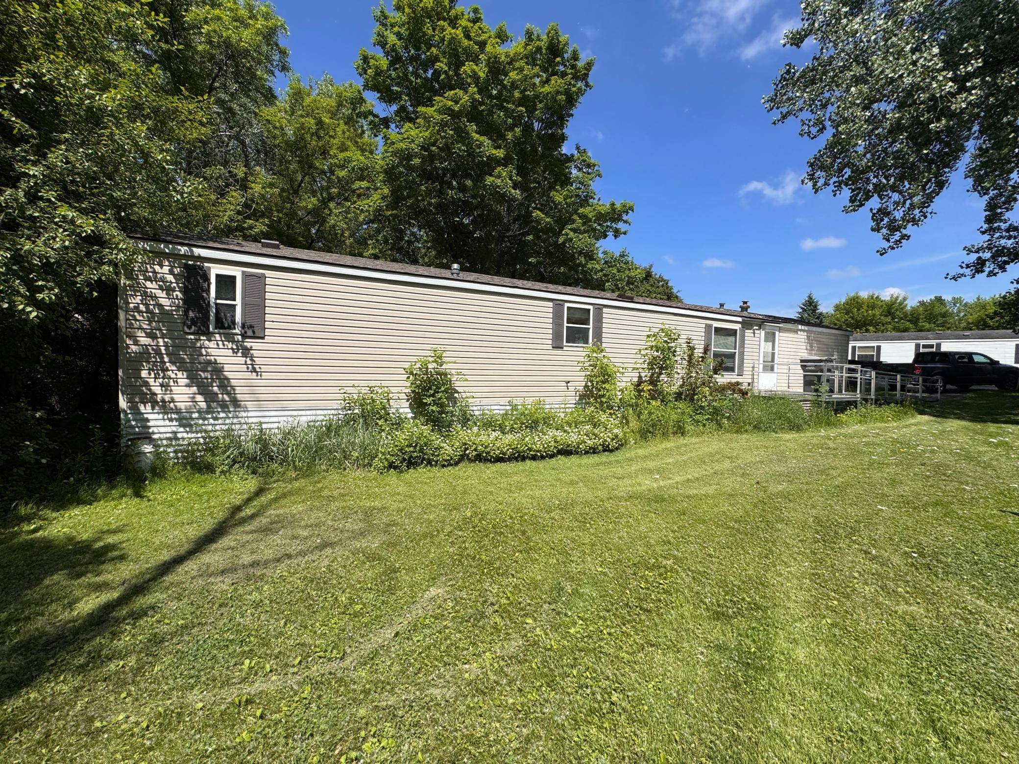 502 3rd ST NE, Milaca, MN 55051