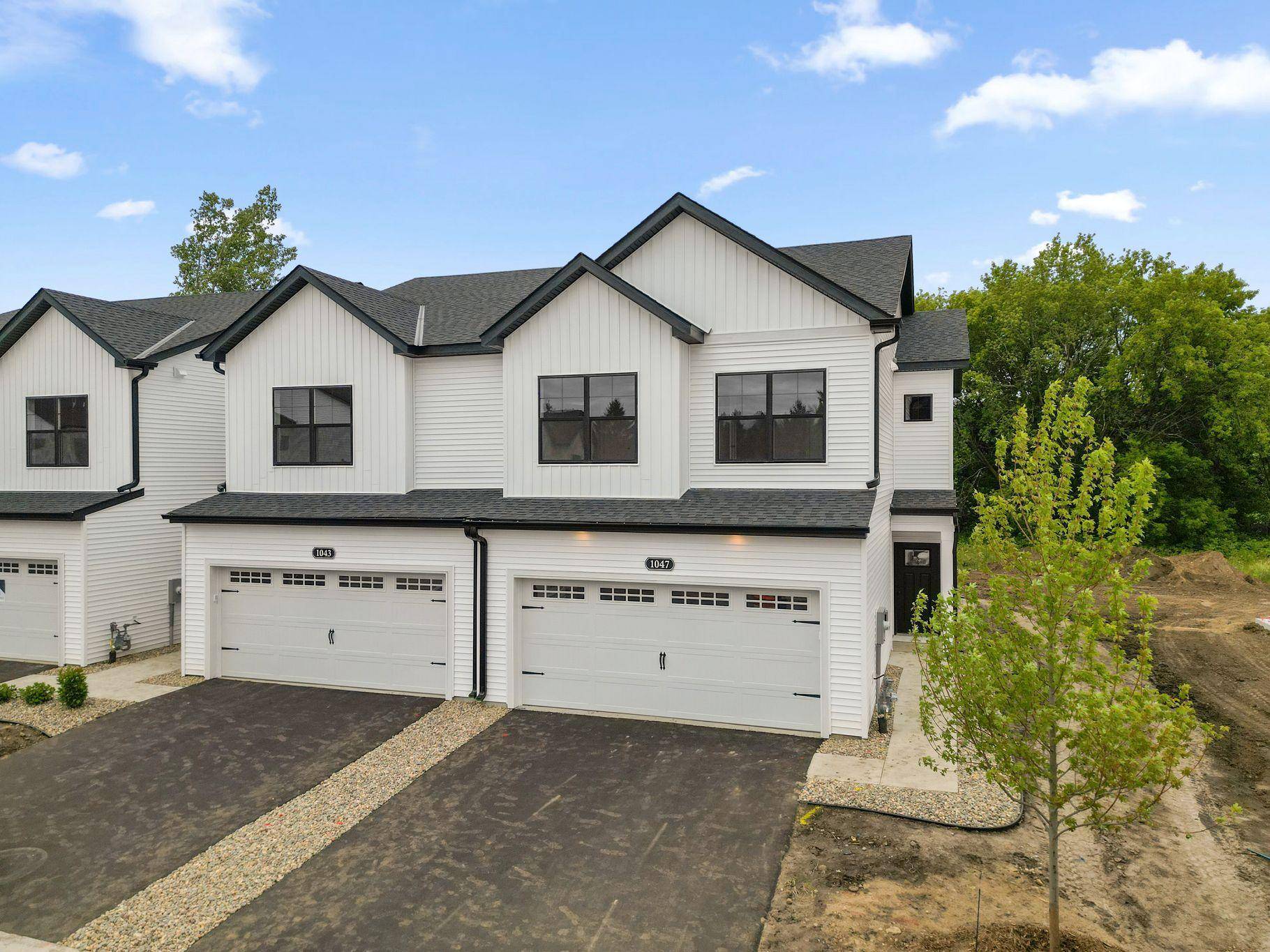 1047 130th CT E, Rosemount, MN 55068