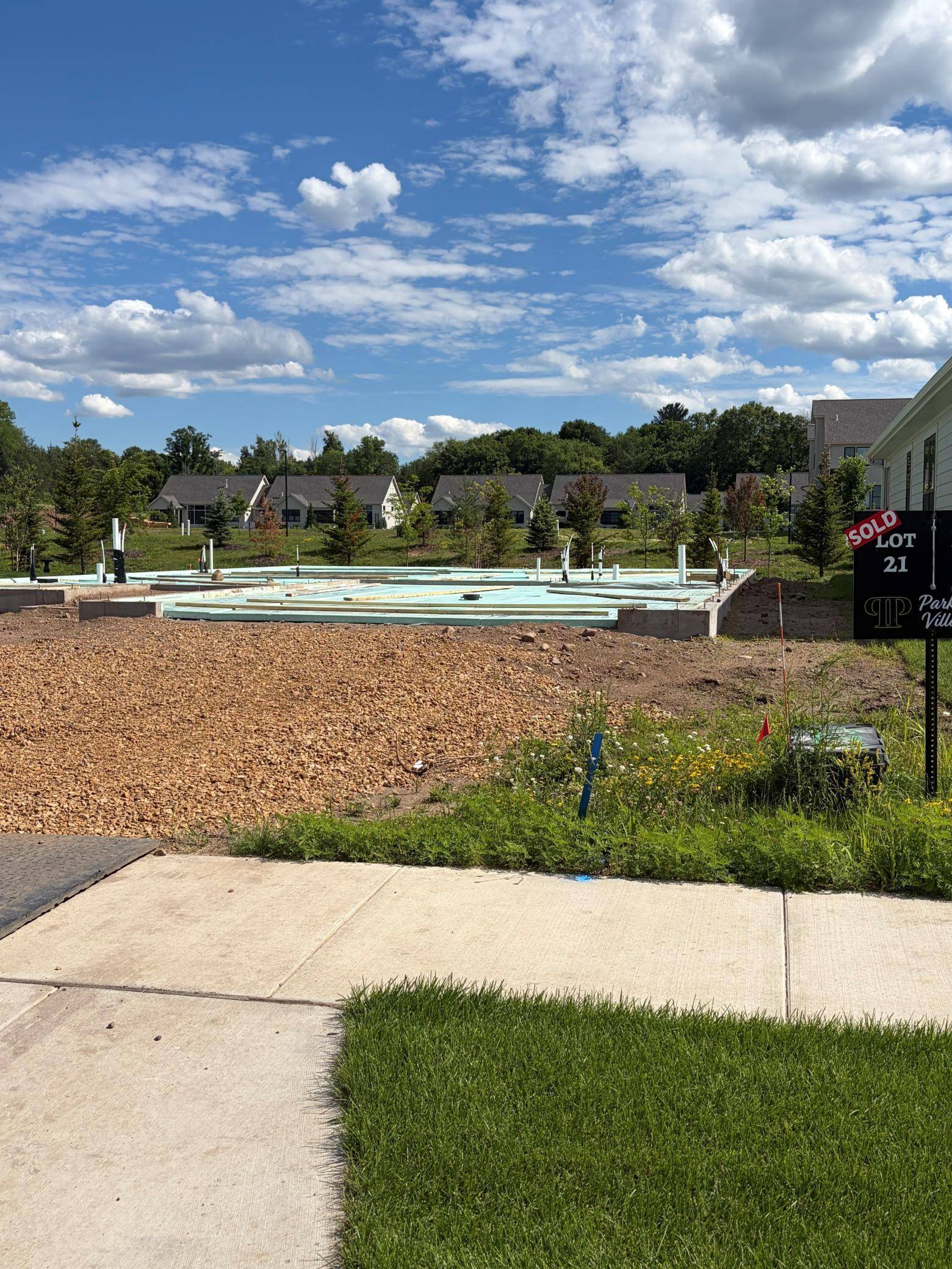 2364 Sydney LN, Hudson, WI 54016