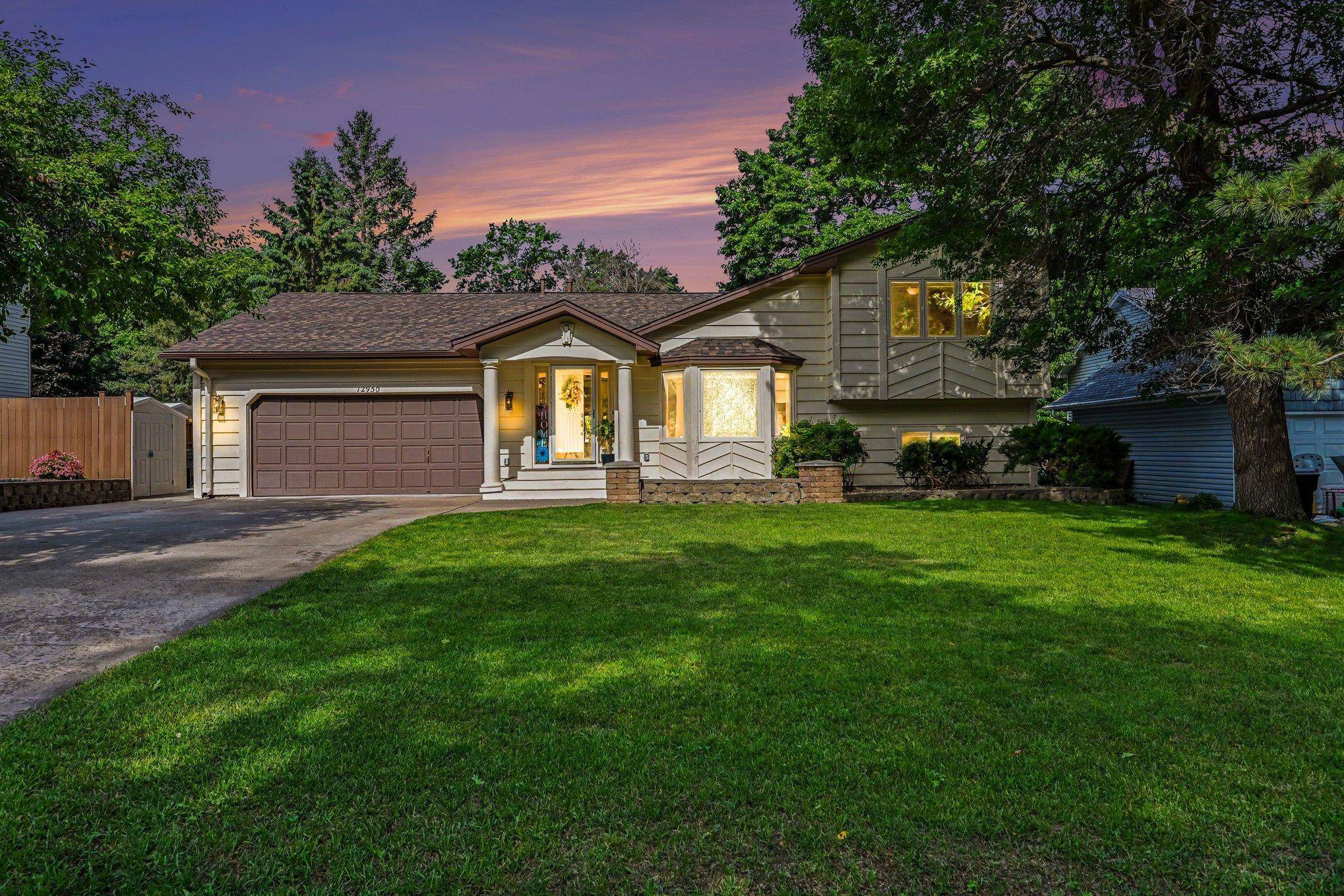 12950 Linnet ST NW, Coon Rapids, MN 55448