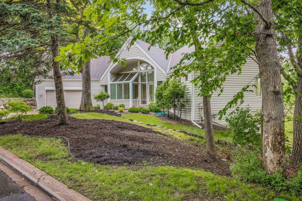 3580 Fairway DR, Hopkins, MN 55305