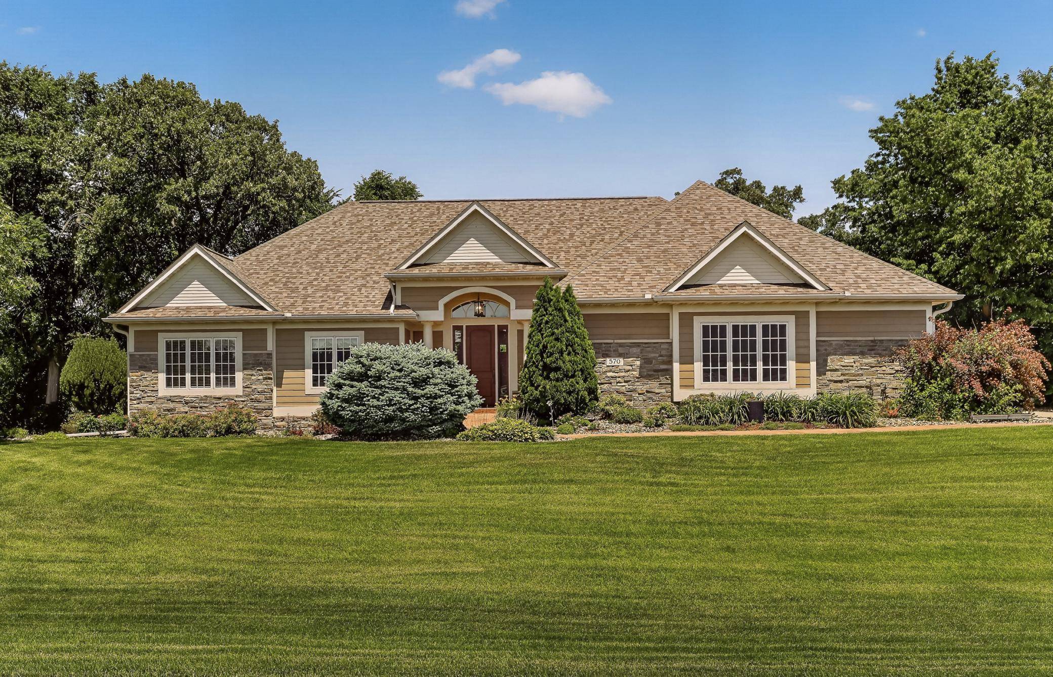 570 River Park RD SE, Oronoco, MN 55960