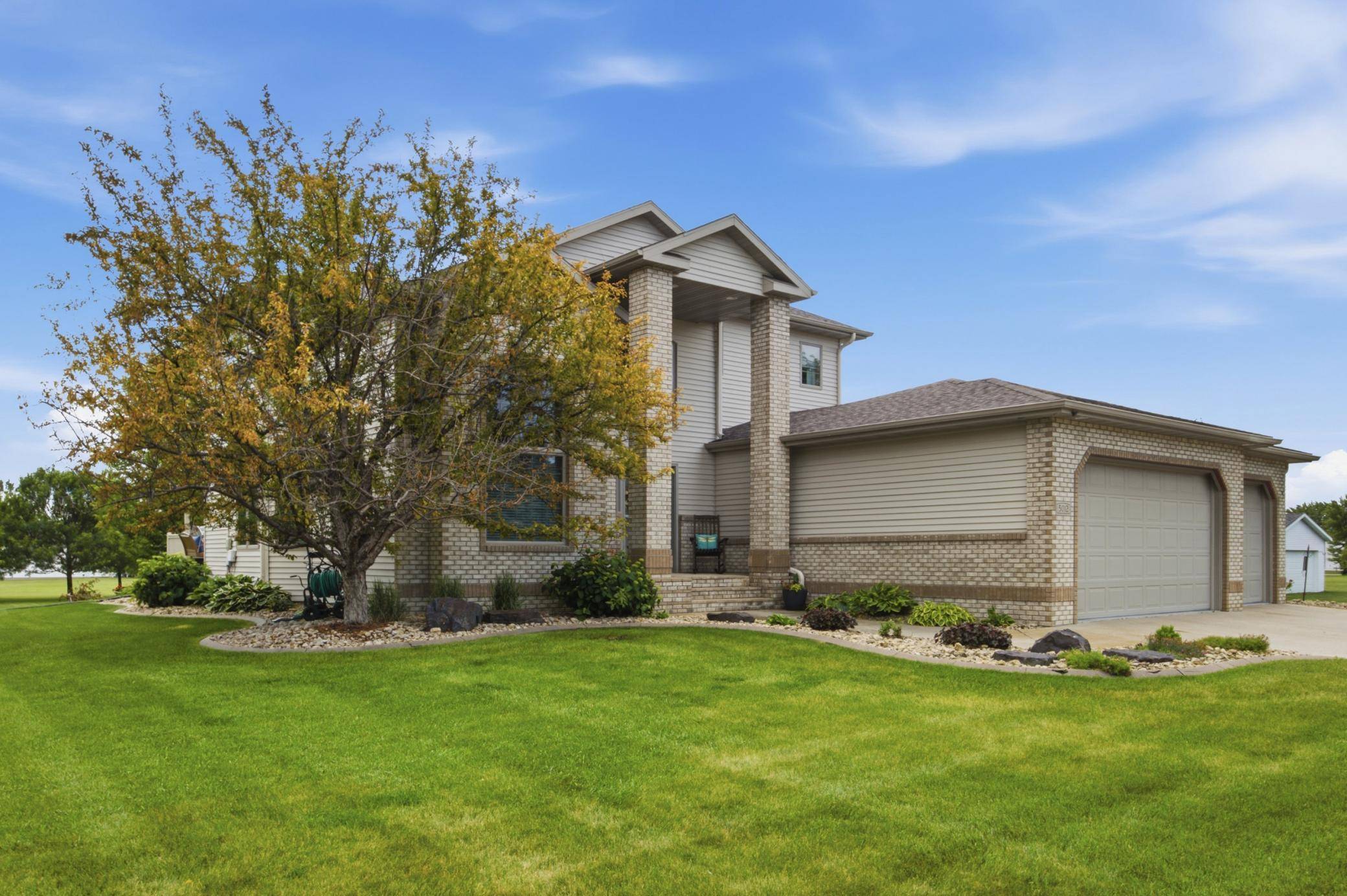 5012 2nd ST E, West Fargo, ND 58078