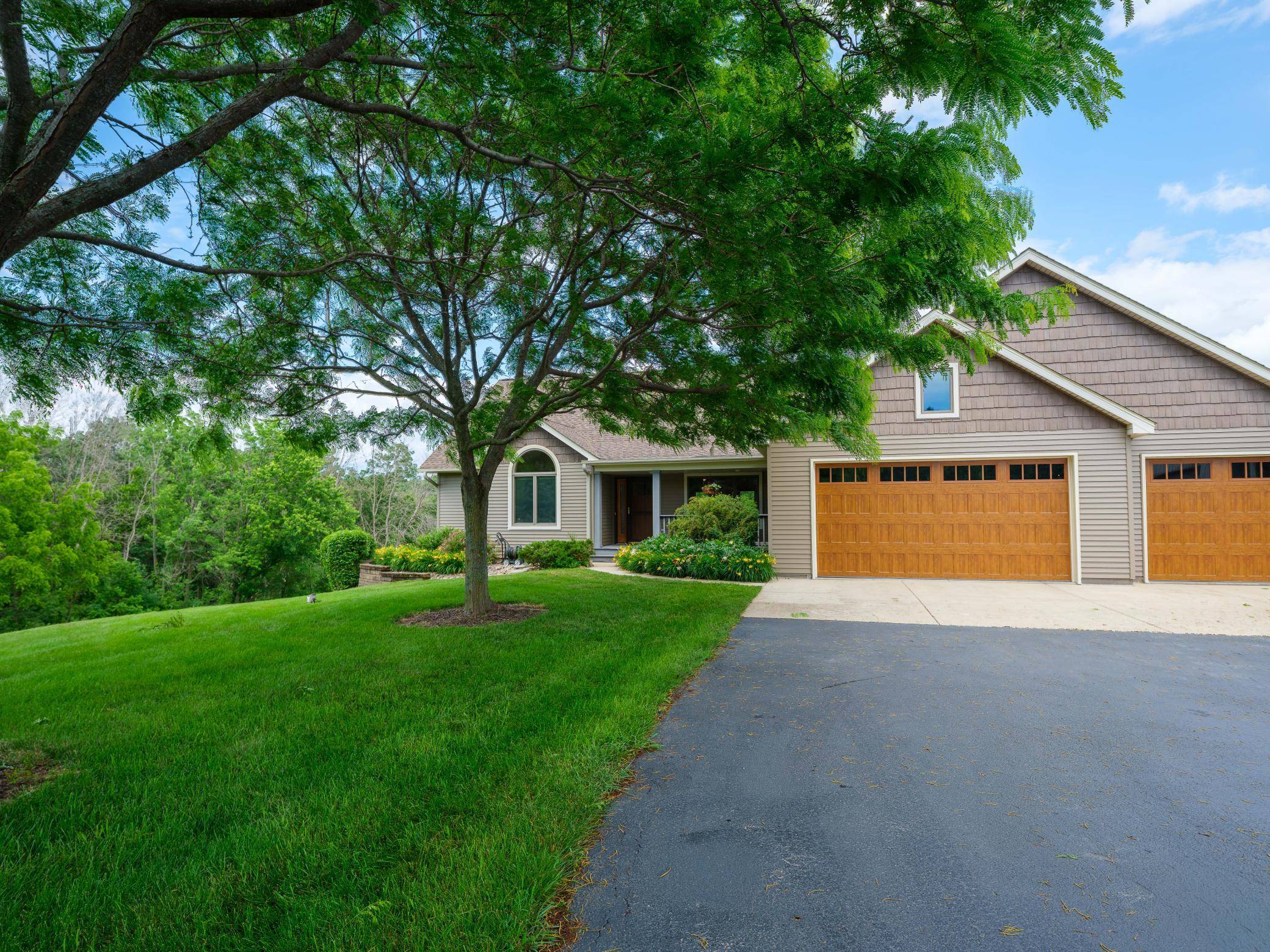 70021 335th AVE, Lake City, MN 55041