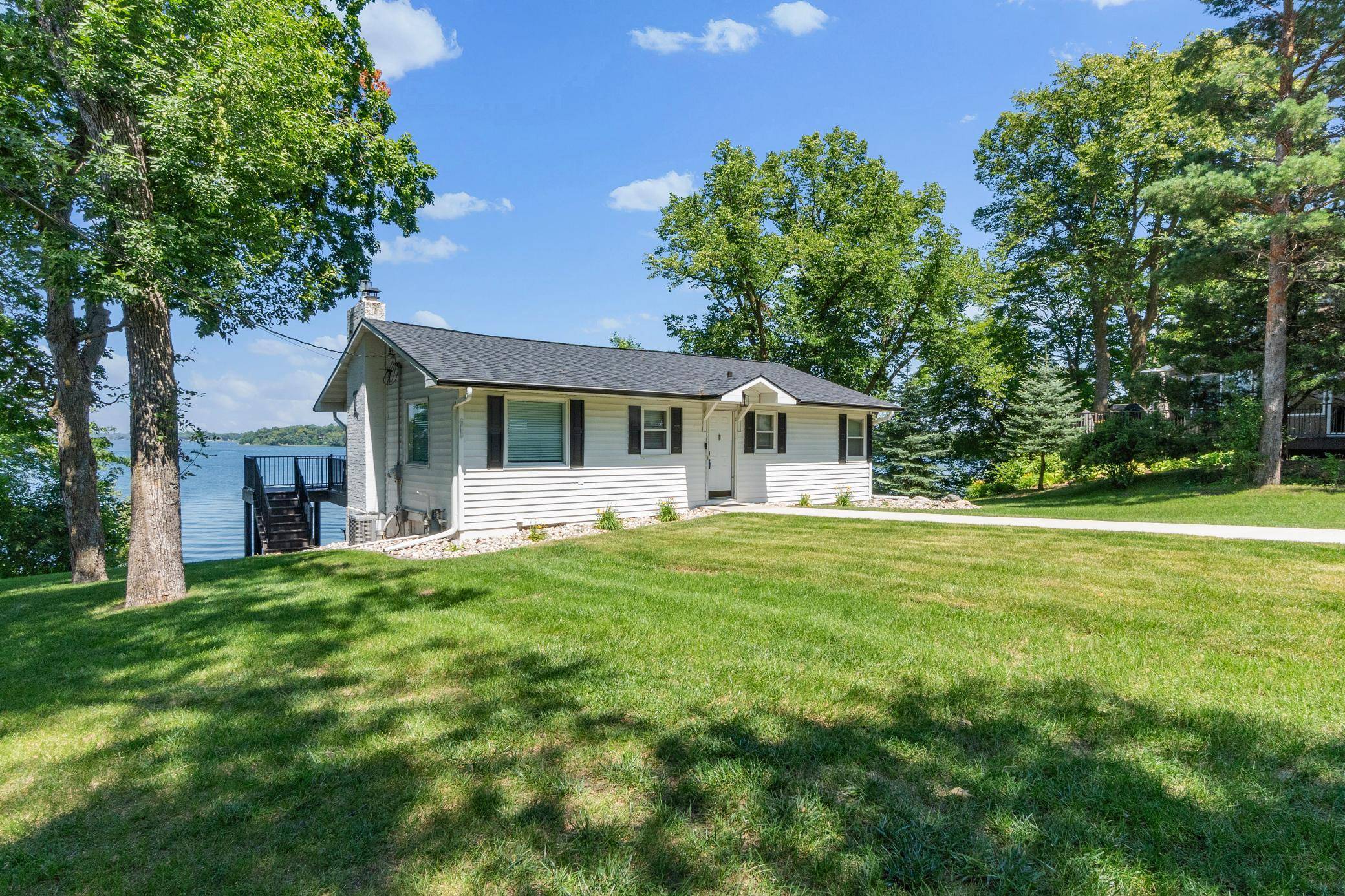2503 S Le Homme Dieu DR NE, Alexandria, MN 56308