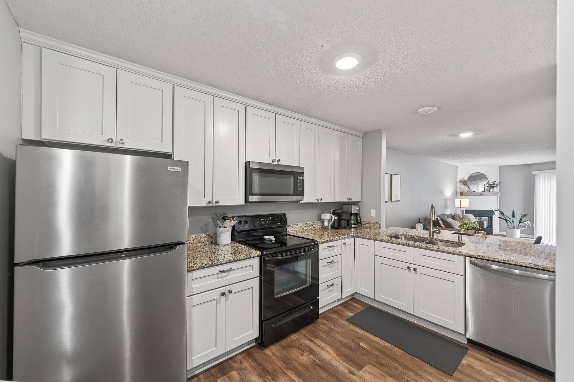 7606 York AVE S #7107, Edina, MN 55435