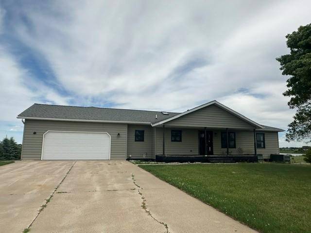 1100 Eastbay AVE, Balaton, MN 56115