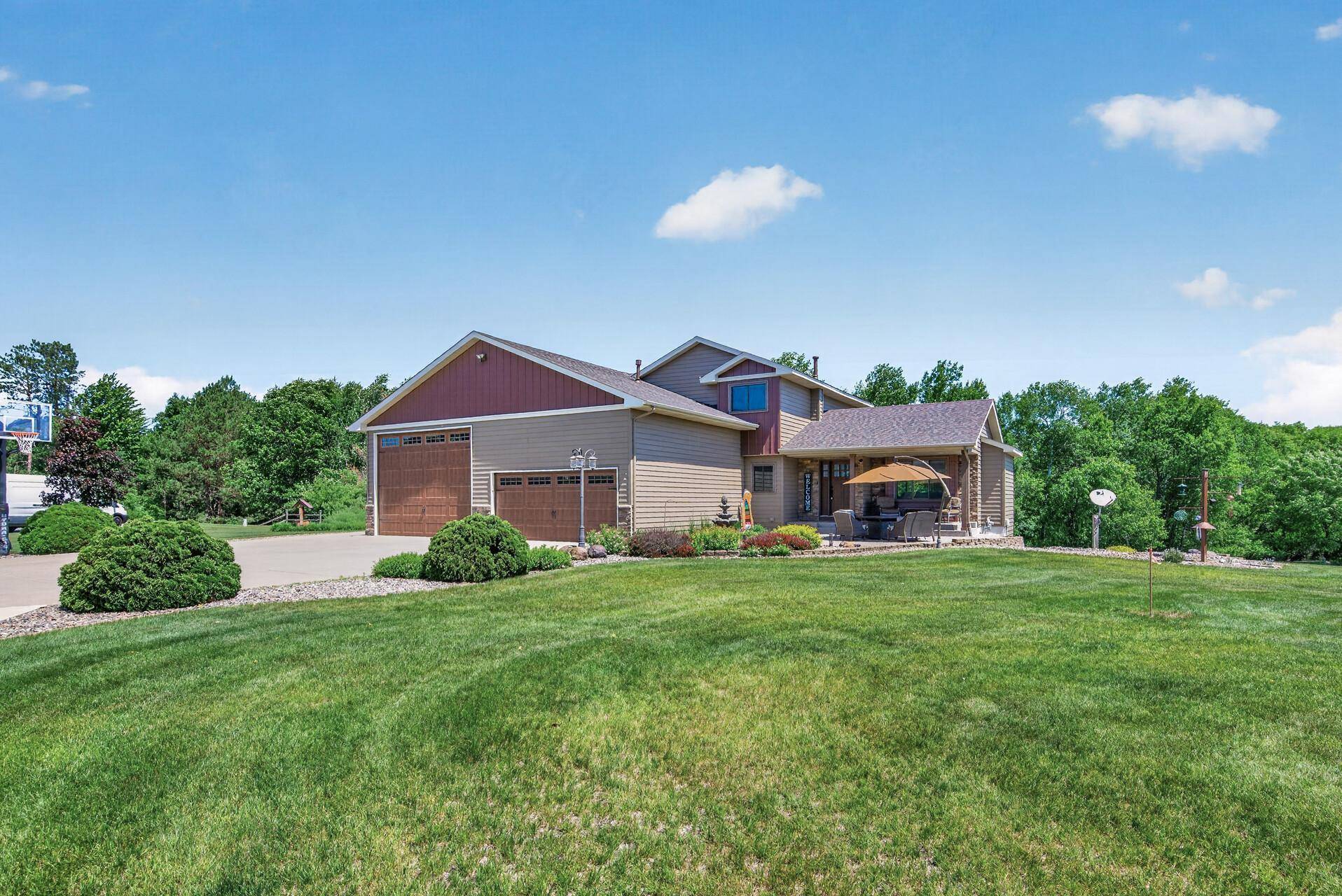 22617 Washington CT NE, East Bethel, MN 55011