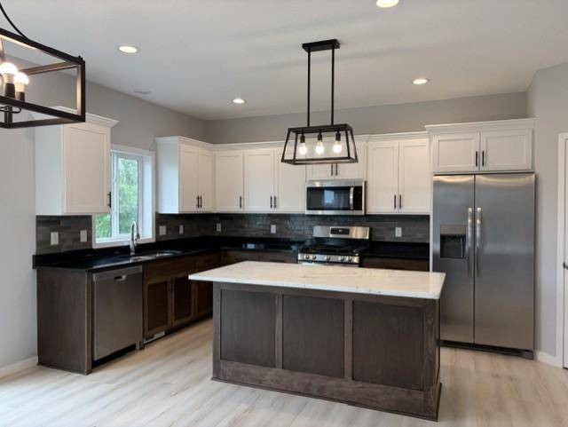 987 45th AVE NE, Saint Cloud, MN 56304