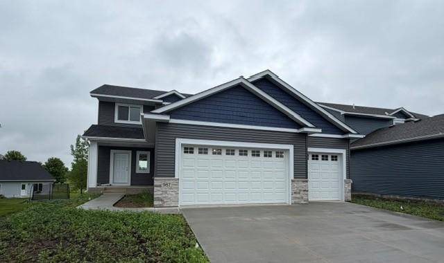 987 45th AVE NE, Saint Cloud, MN 56304