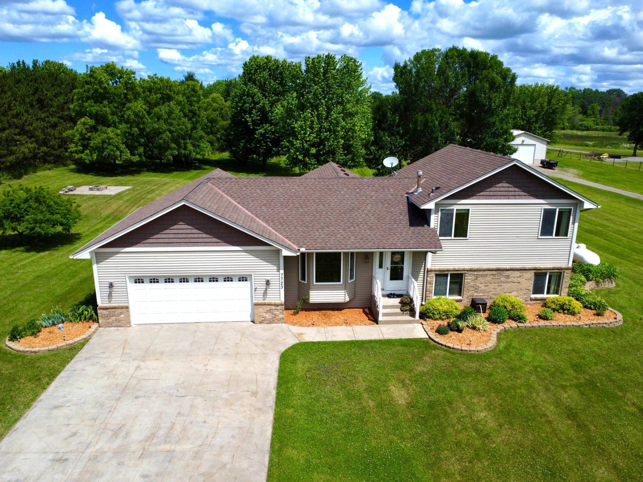 7723 Viking BLVD NW, Anoka, MN 55303