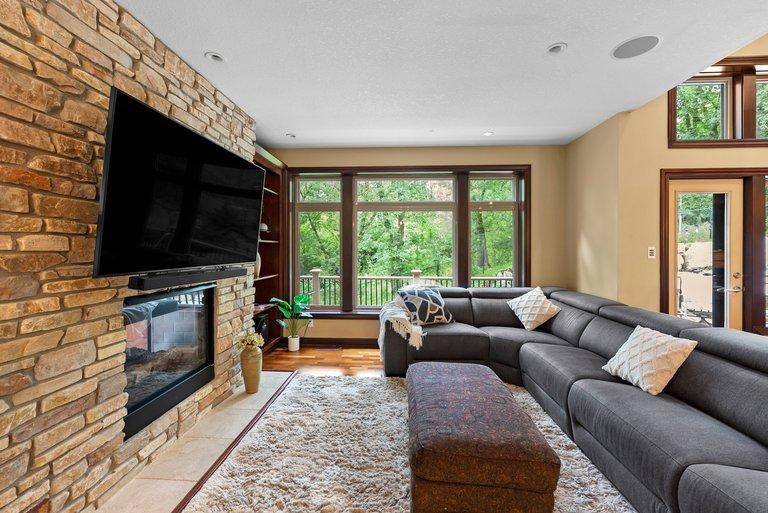 14708 Woodhaven RD, Minnetonka, MN 55345